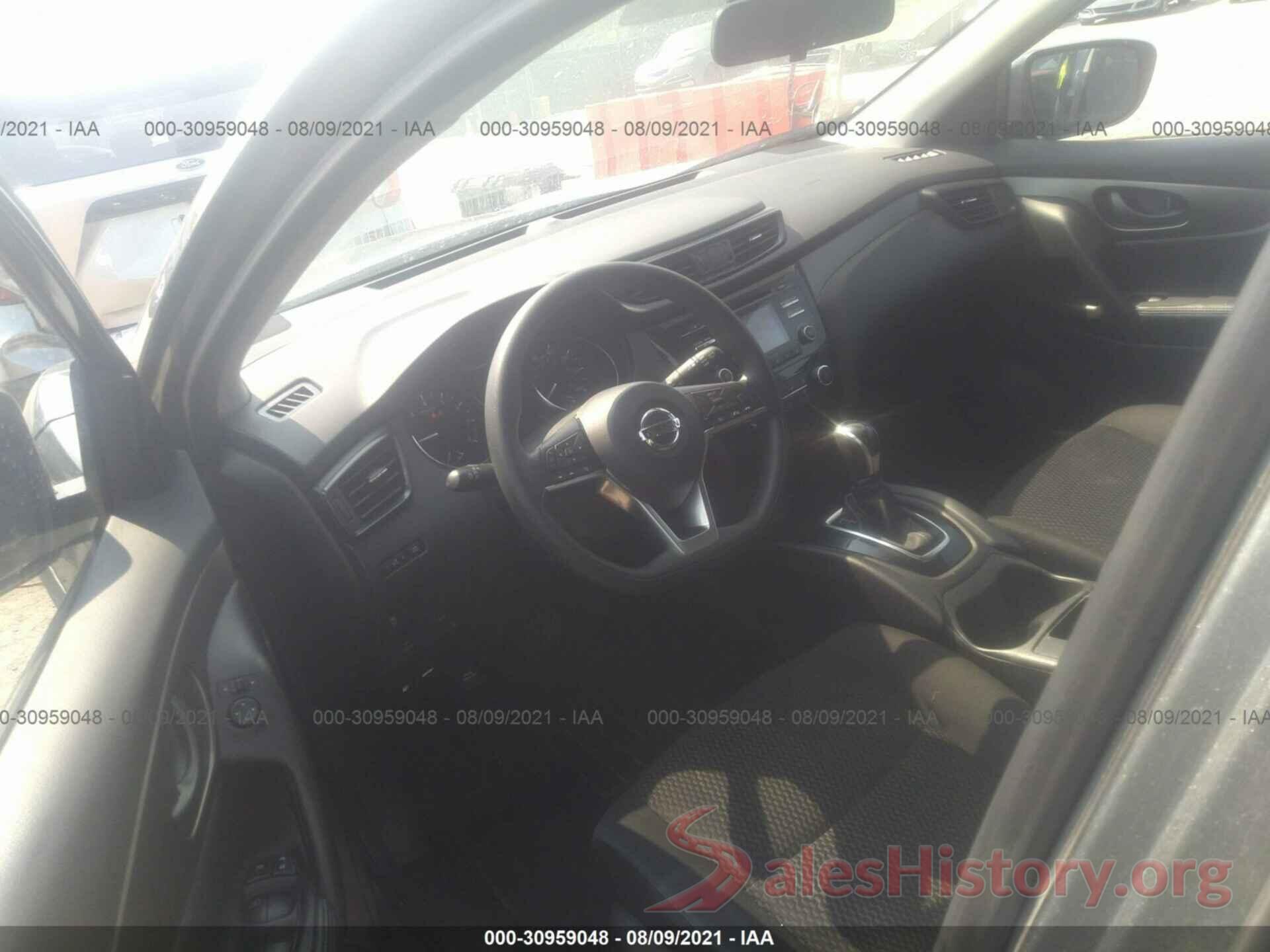 JN1BJ1CR7JW289725 2018 NISSAN ROGUE SPORT