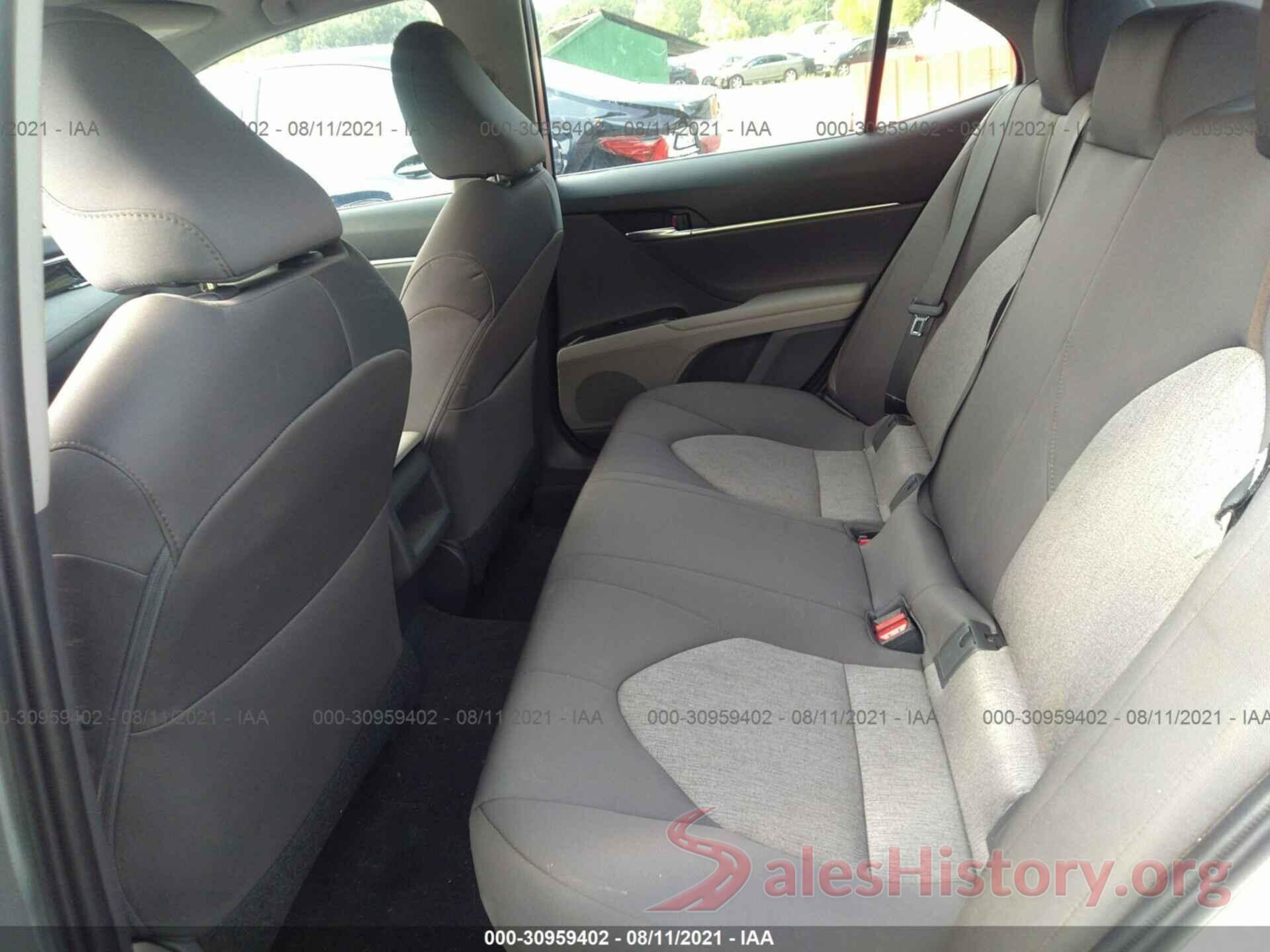 4T1B11HK9JU602211 2018 TOYOTA CAMRY