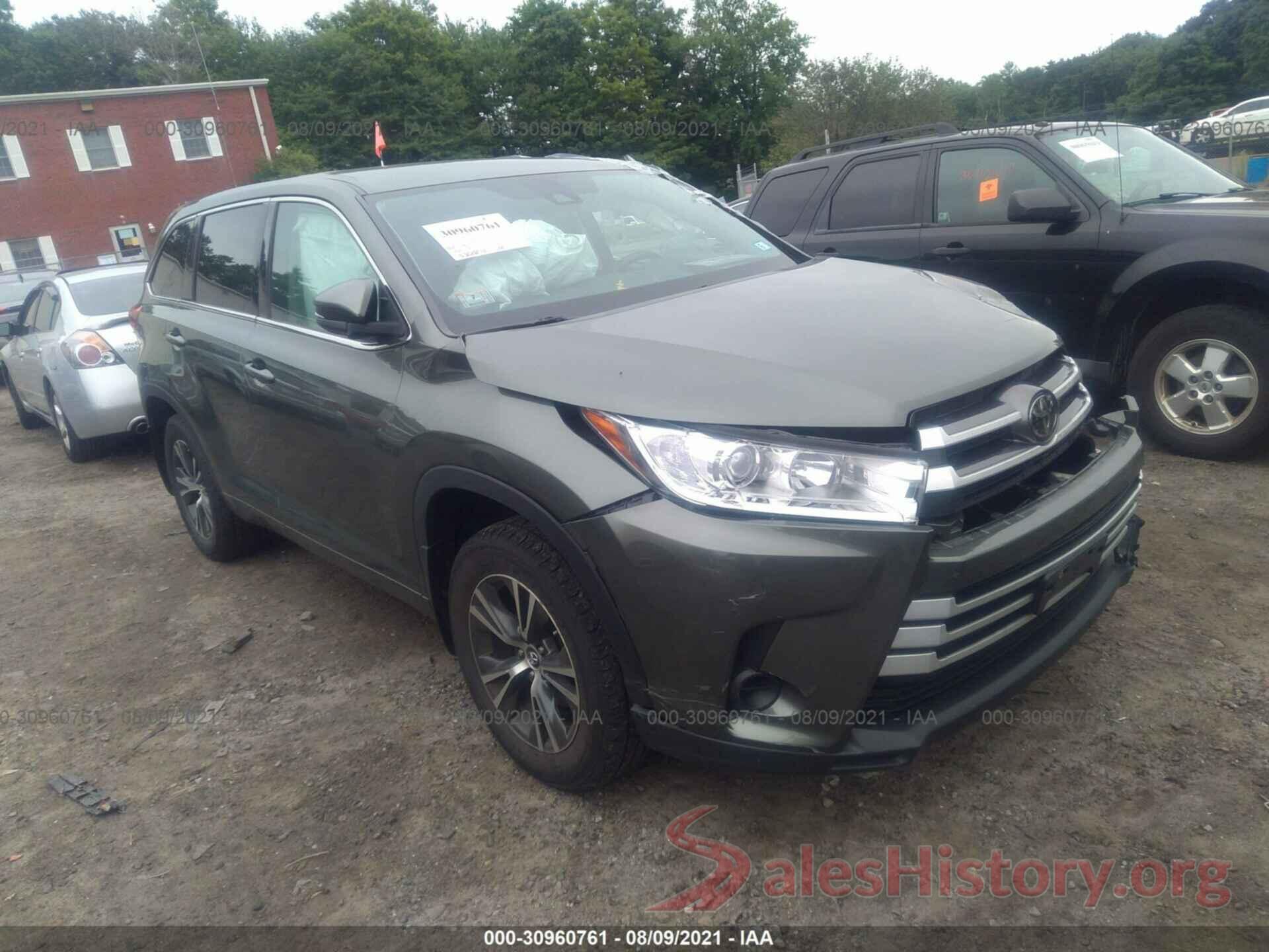 5TDBZRFH3HS410008 2017 TOYOTA HIGHLANDER