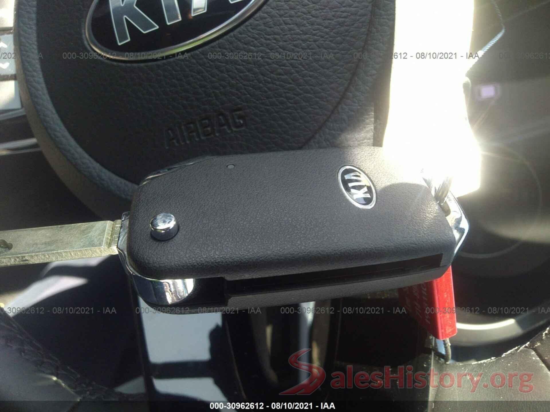 KNDEU2AA5M7228196 2021 KIA SELTOS