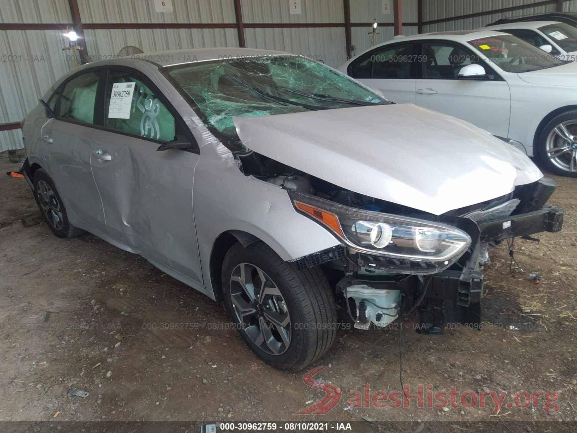 3KPF24AD0ME266855 2021 KIA FORTE