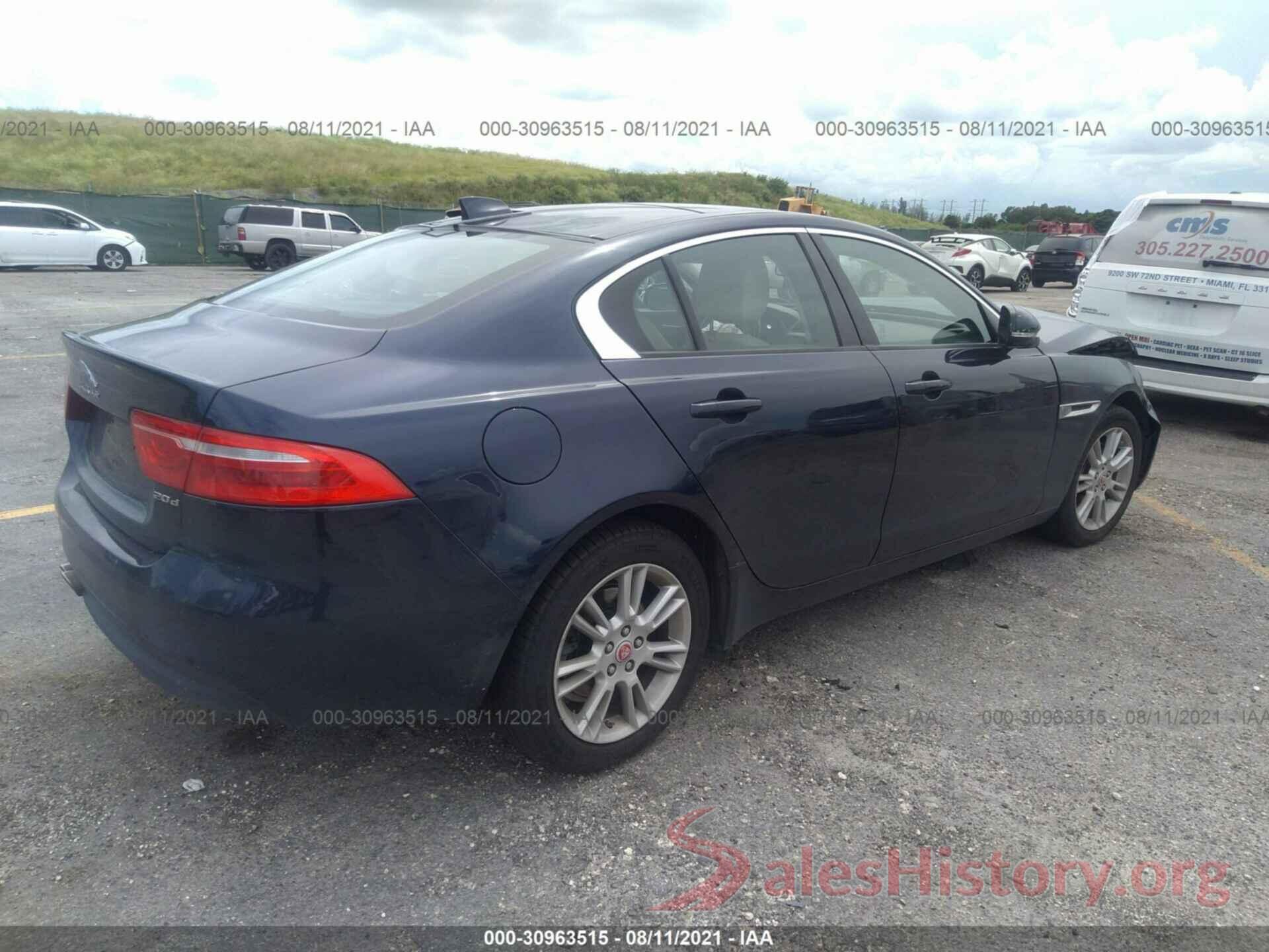 SAJAD4FN4JCP22589 2018 JAGUAR XE