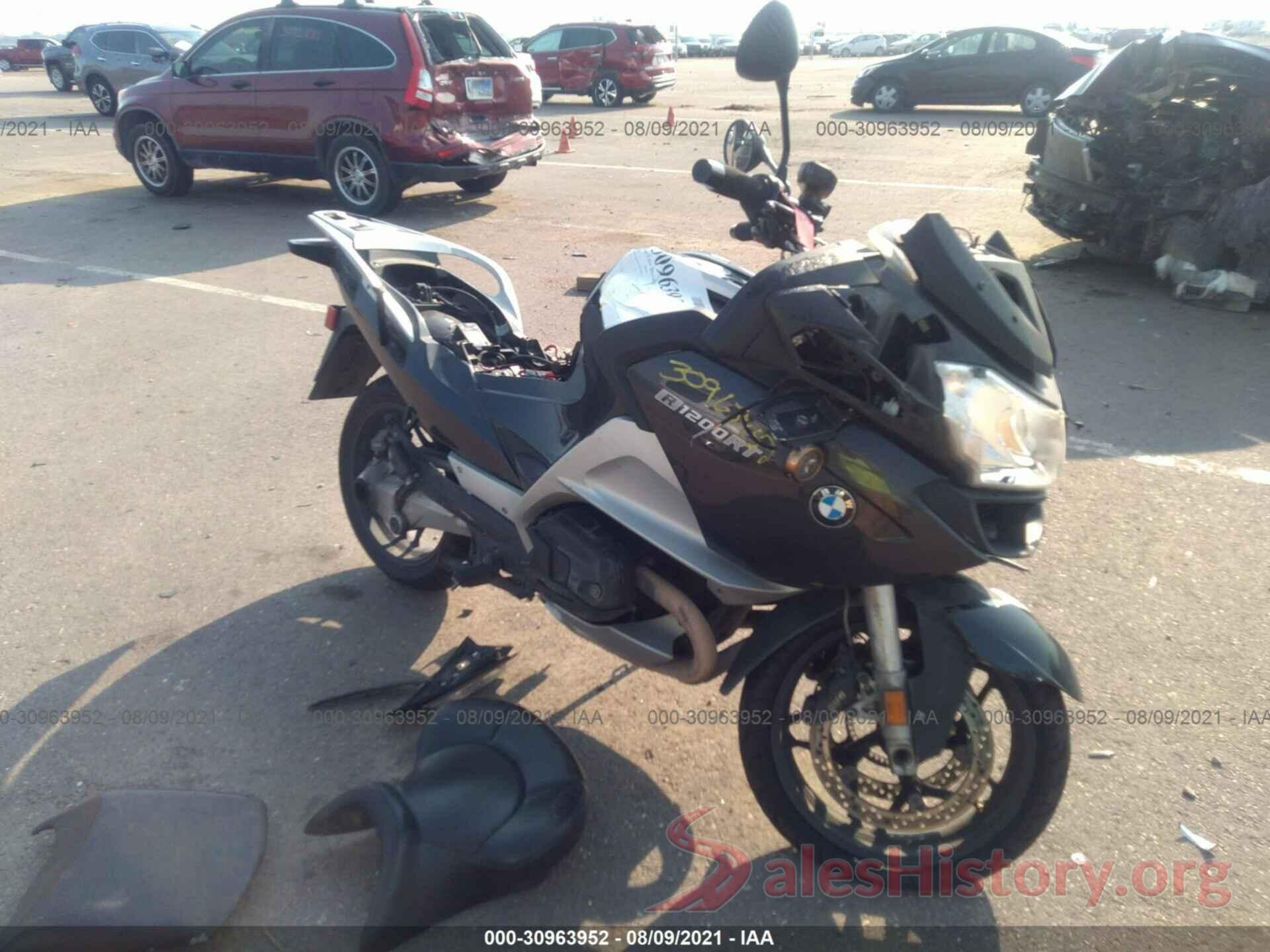 WB1044003BZW18873 2011 BMW R1200