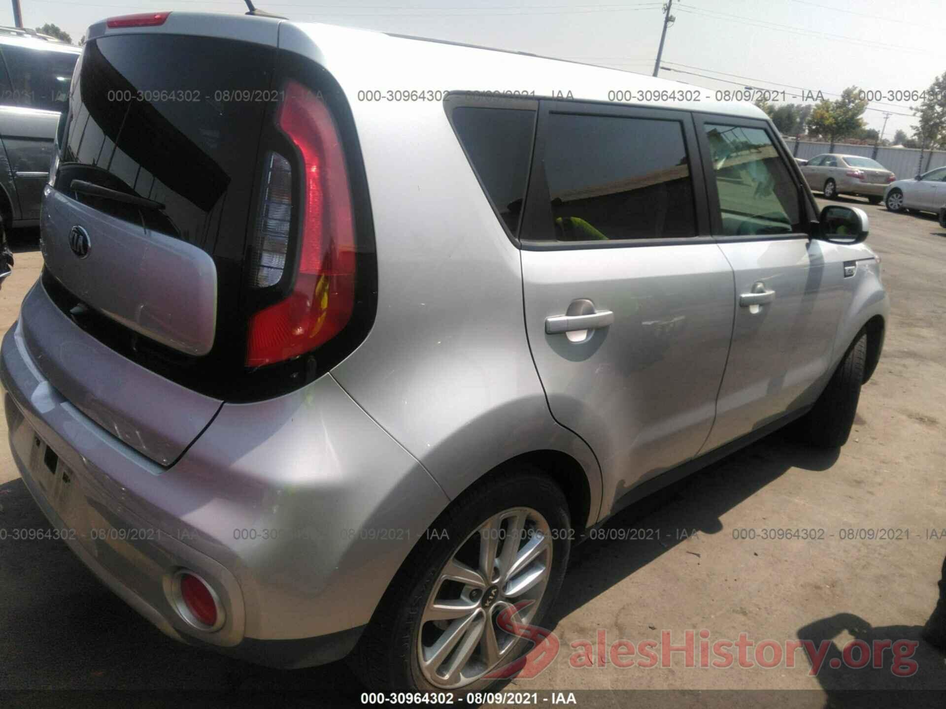 KNDJP3A55J7619195 2018 KIA SOUL