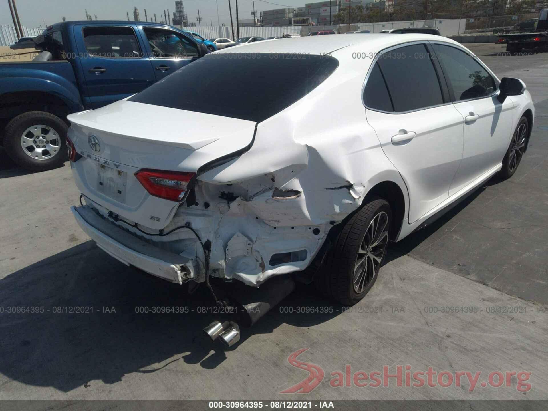 JTNB11HK9J3040641 2018 TOYOTA CAMRY