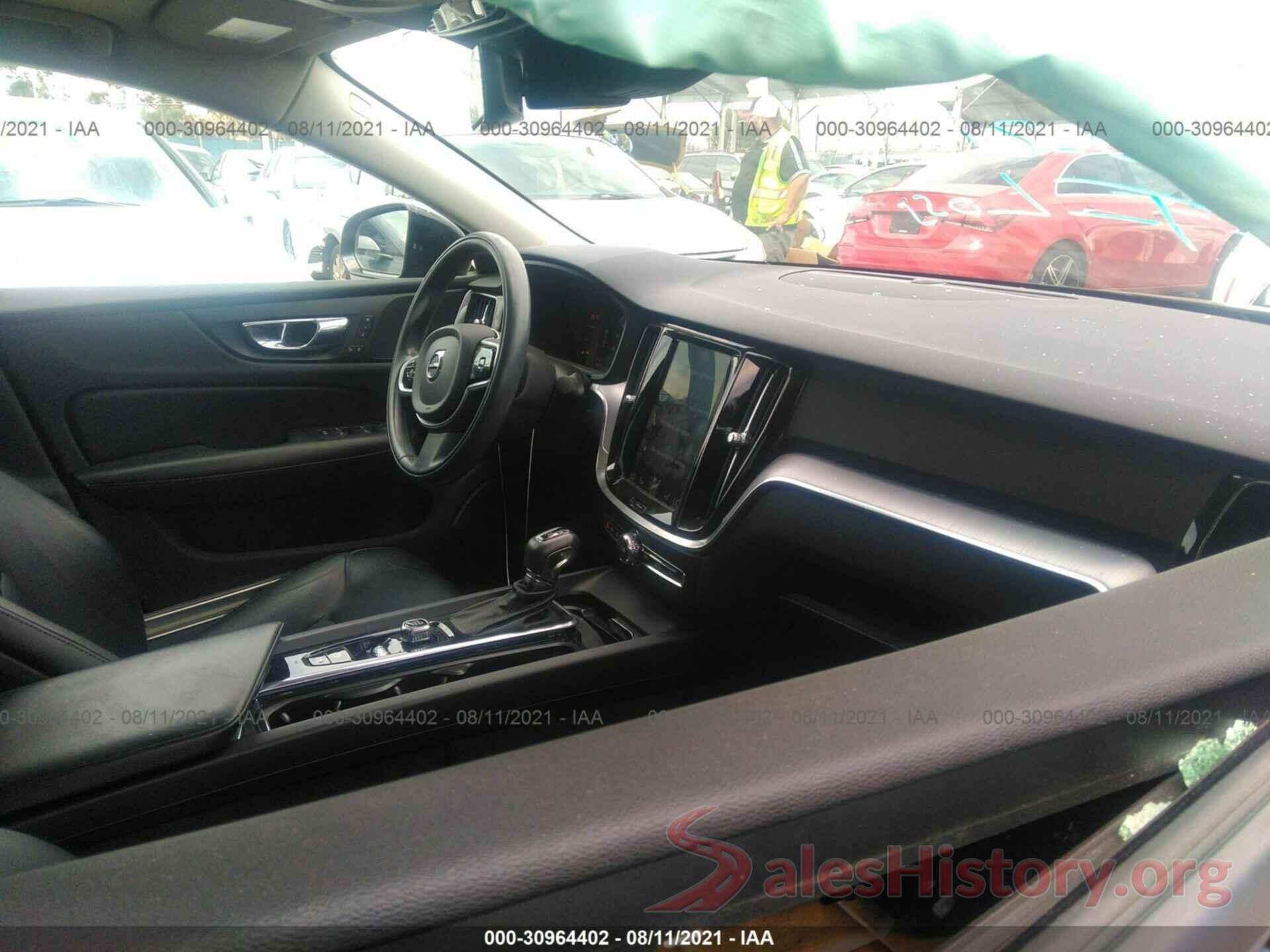 7JR102FK2KG005978 2019 VOLVO S60