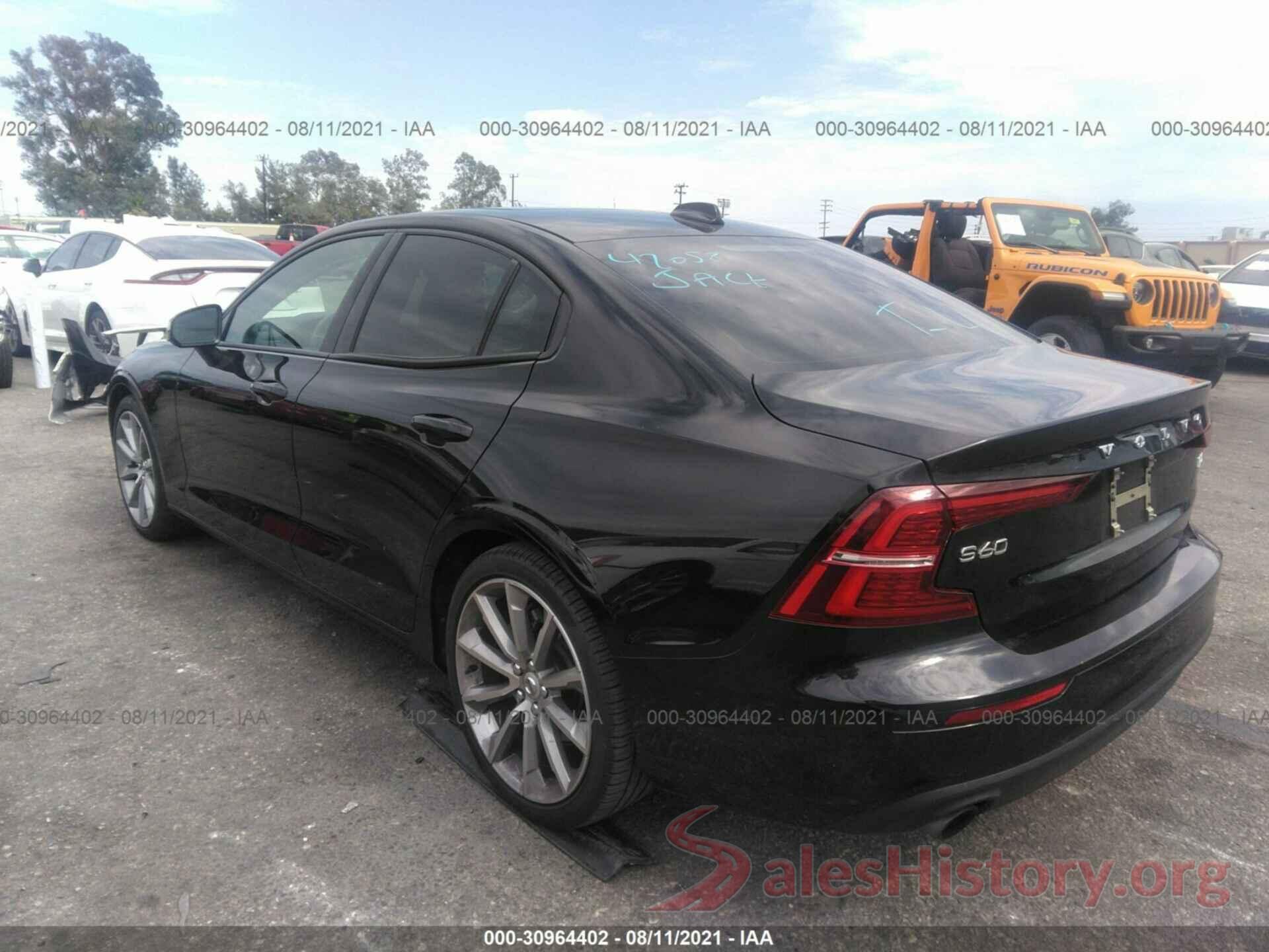 7JR102FK2KG005978 2019 VOLVO S60