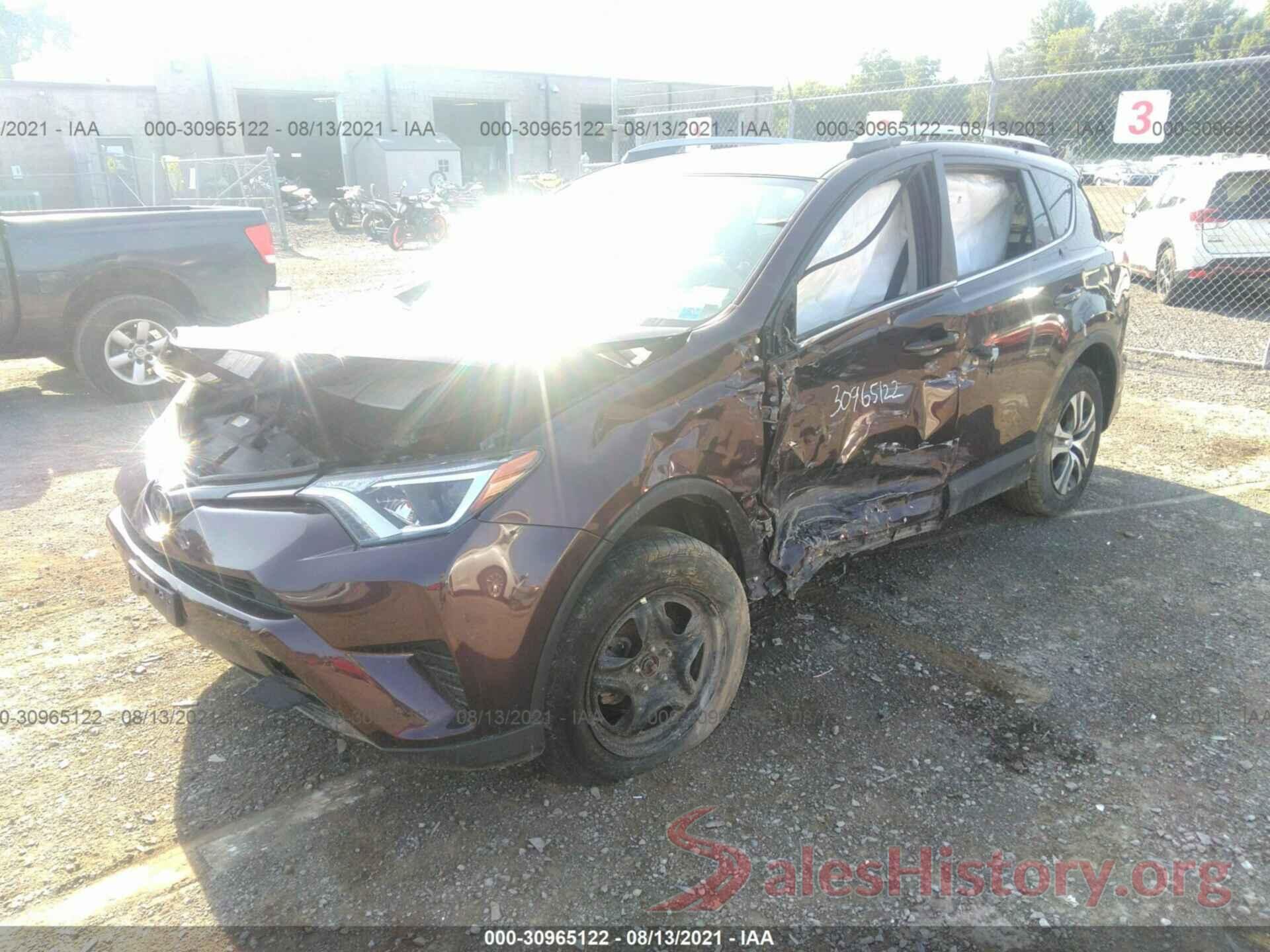 2T3BFREV5JW822161 2018 TOYOTA RAV4