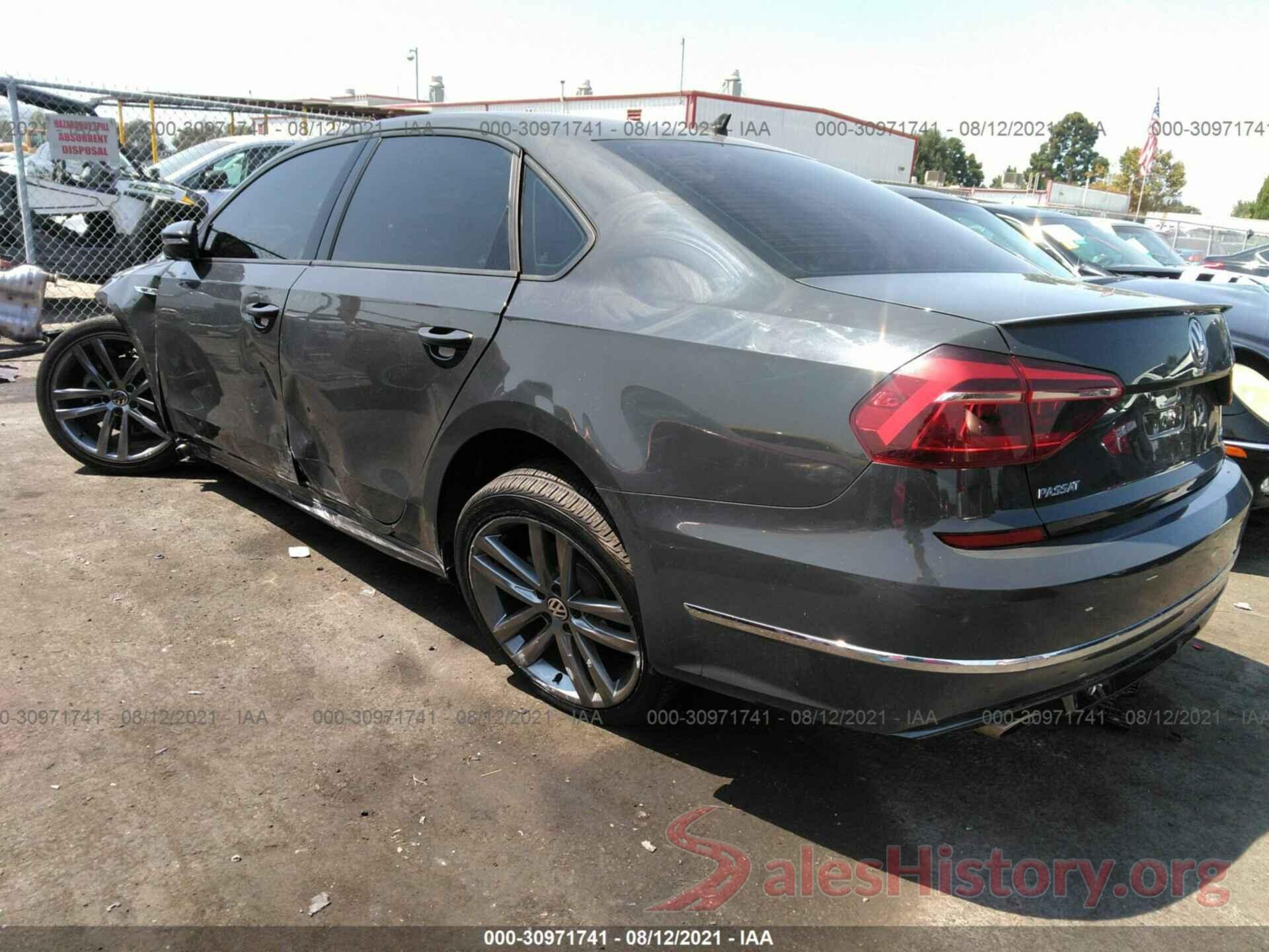 1VWAA7A37JC029012 2018 VOLKSWAGEN PASSAT