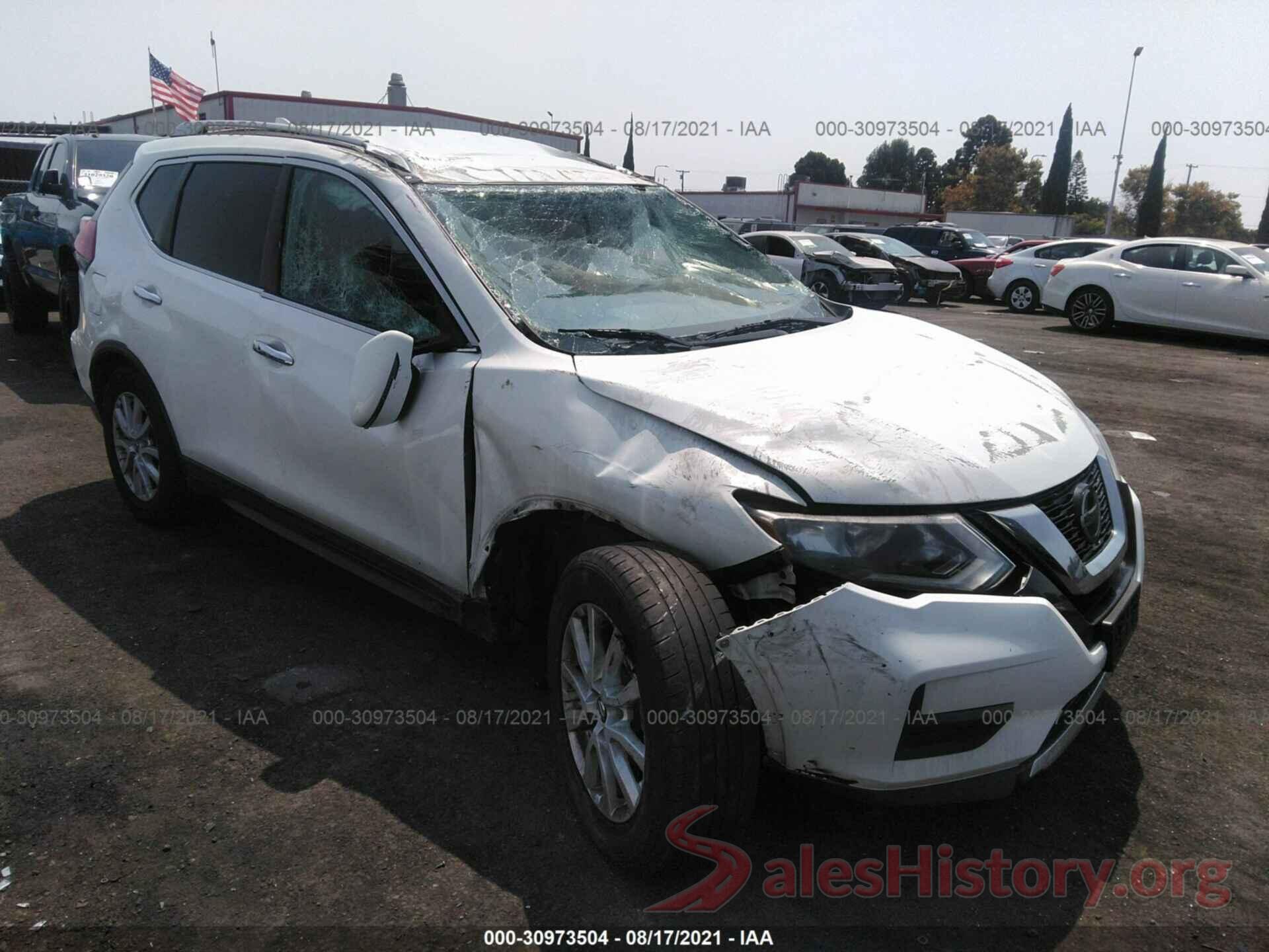 KNMAT2MT0JP585019 2018 NISSAN ROGUE