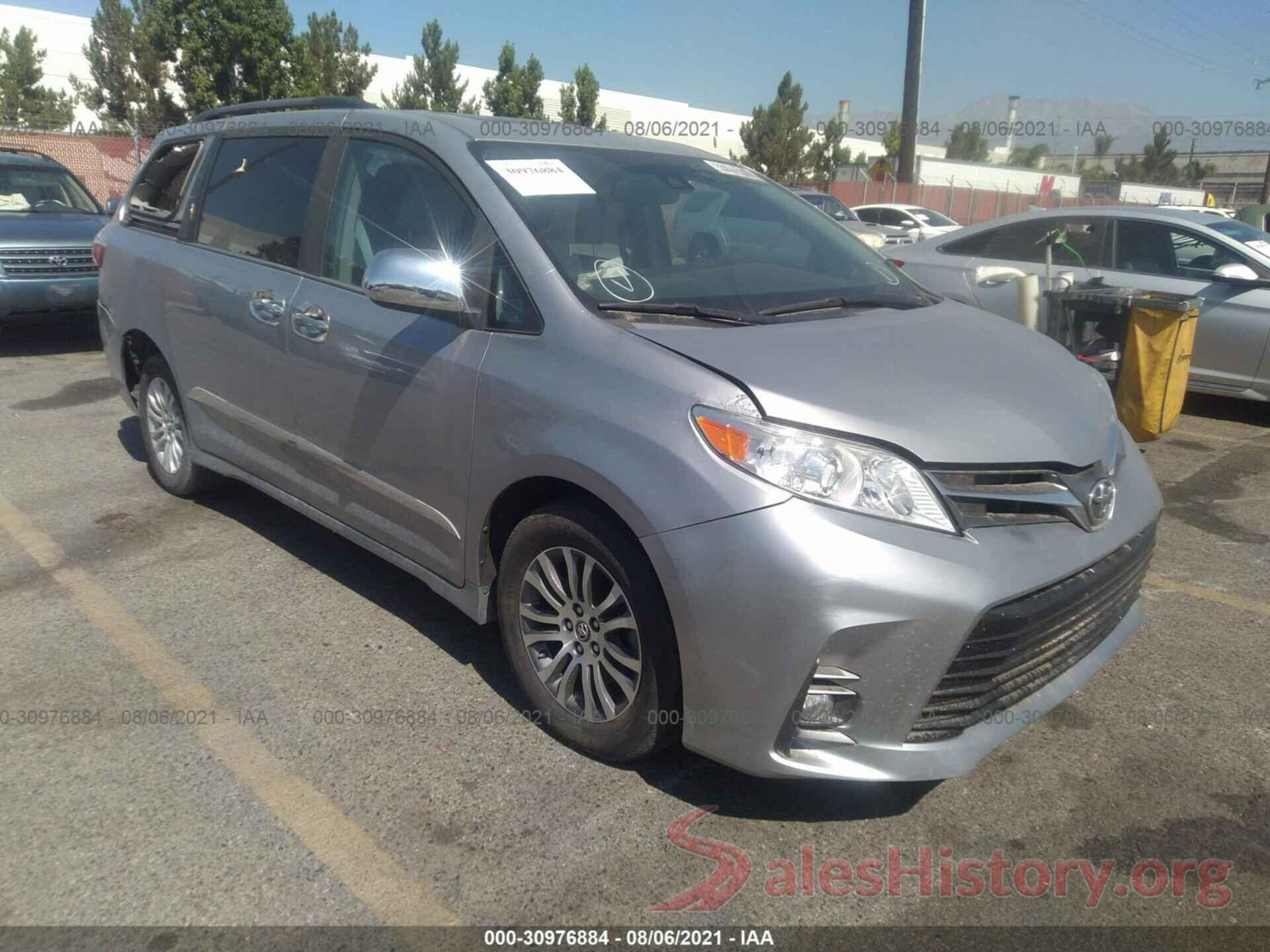 5TDYZ3DCXJS951805 2018 TOYOTA SIENNA