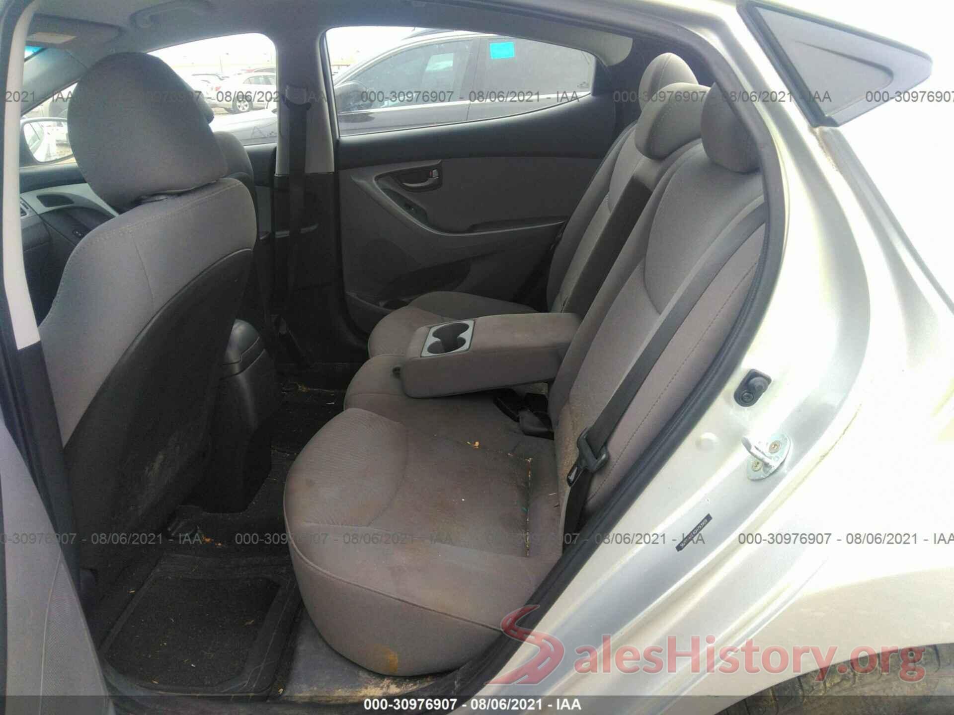 5NPDH4AE4GH793909 2016 HYUNDAI ELANTRA