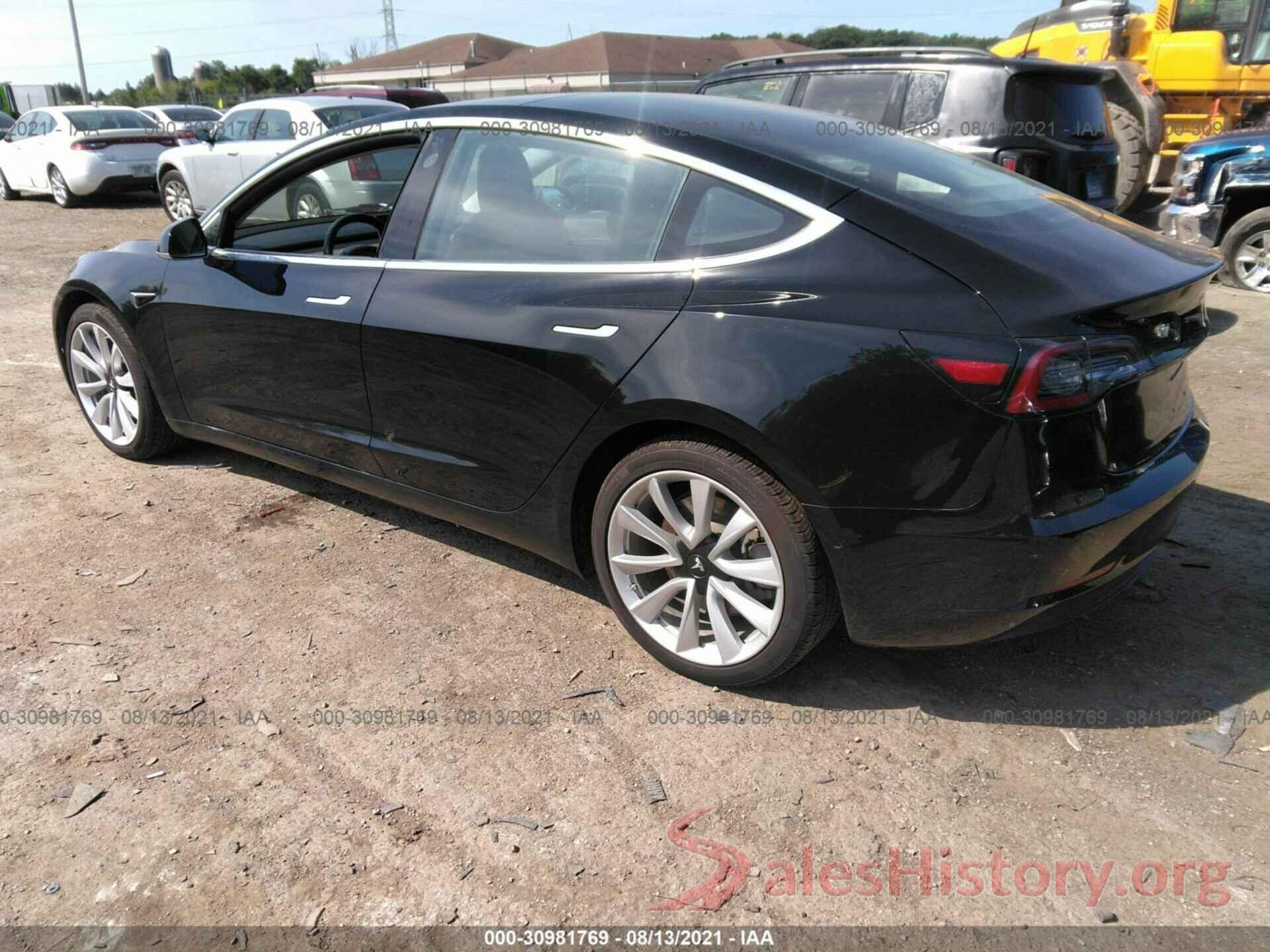 5YJ3E1EB8JF131825 2018 TESLA MODEL 3