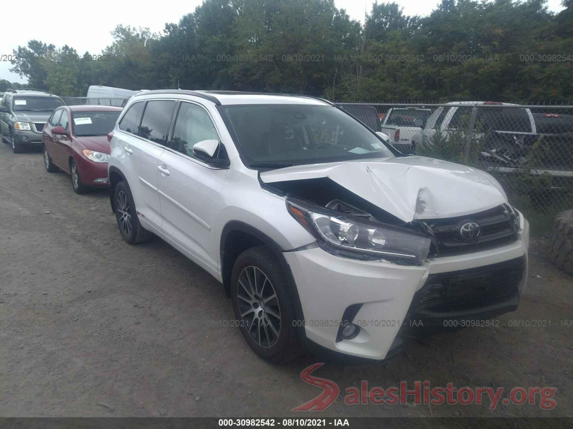 5TDJZRFH3JS810913 2018 TOYOTA HIGHLANDER