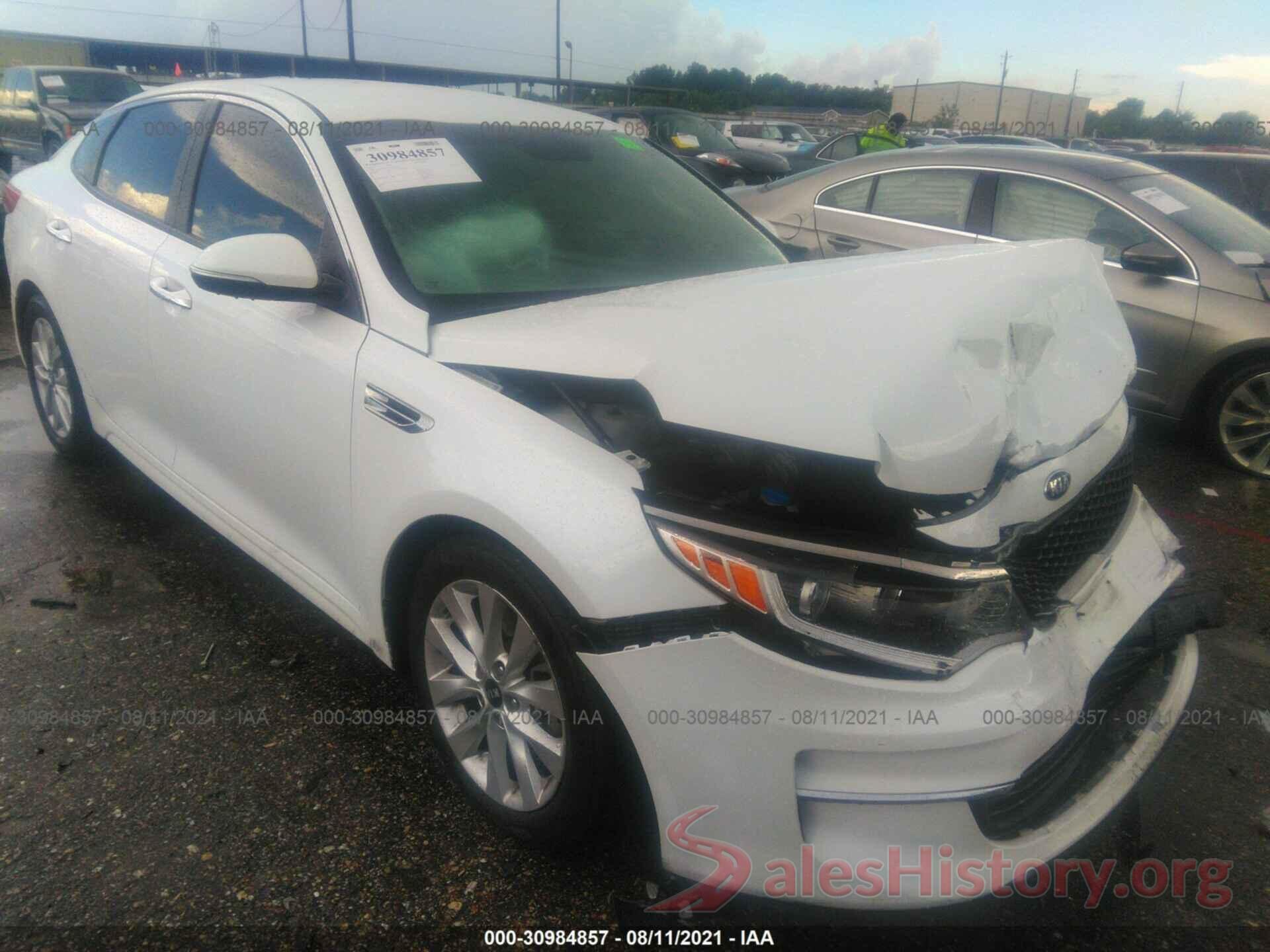 5XXGT4L3XJG255001 2018 KIA OPTIMA