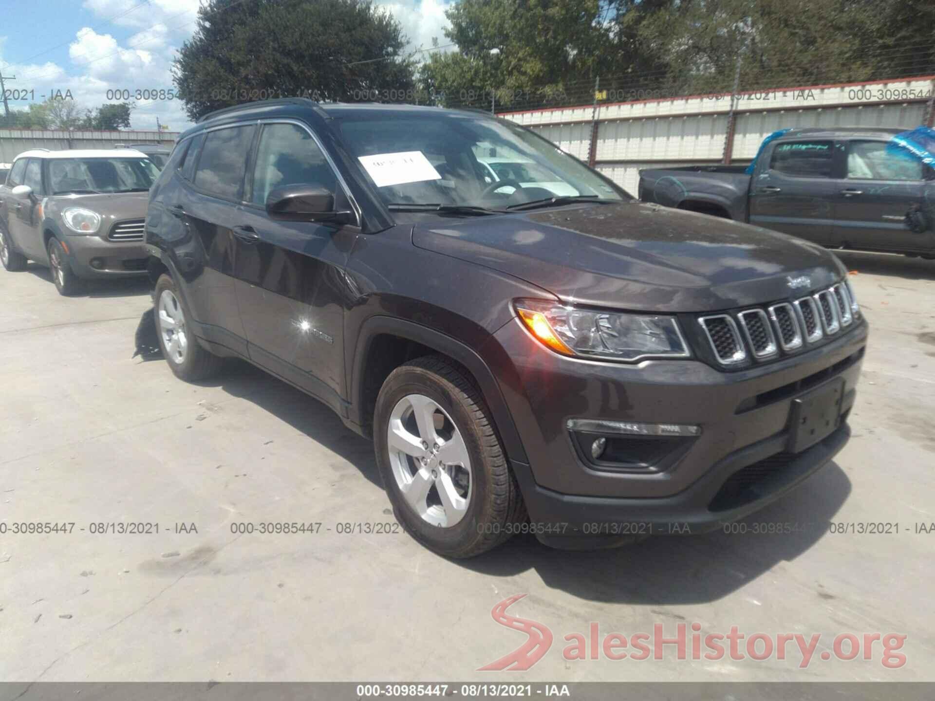 3C4NJCBB4JT272218 2018 JEEP COMPASS