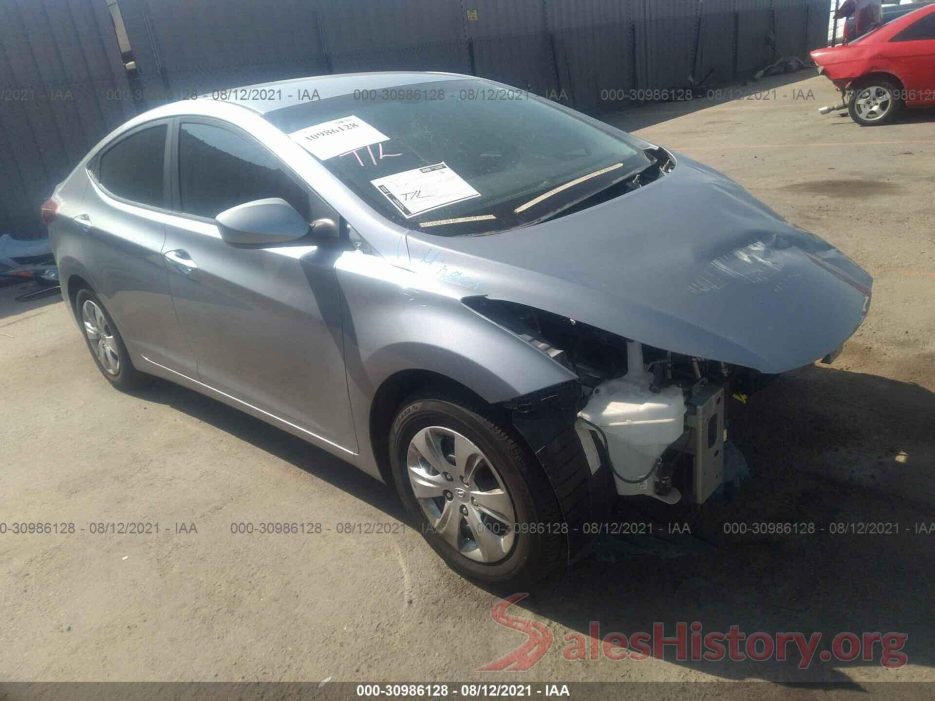 5NPDH4AE4GH755872 2016 HYUNDAI ELANTRA