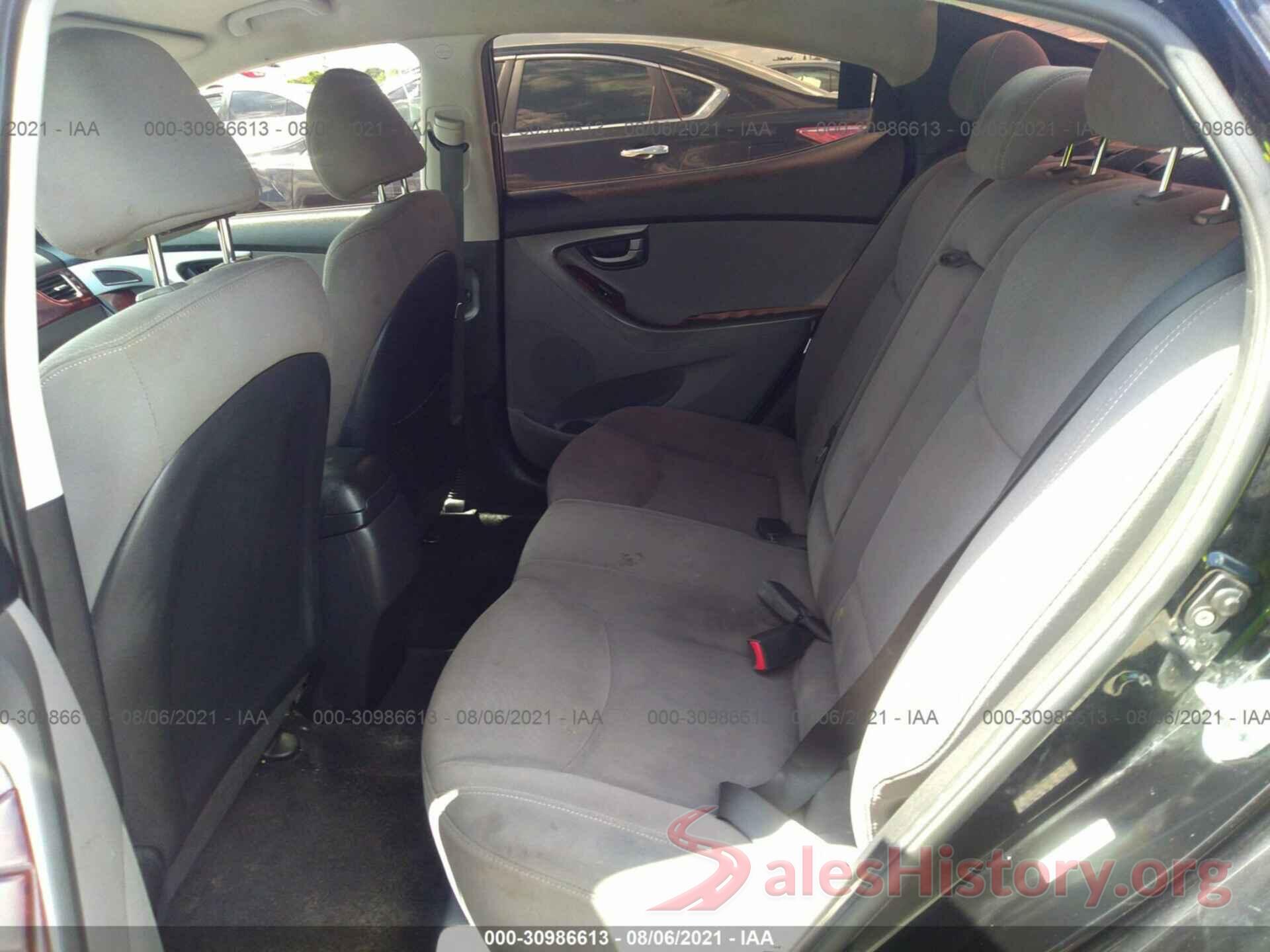 KMHDH4AE5GU575818 2016 HYUNDAI ELANTRA