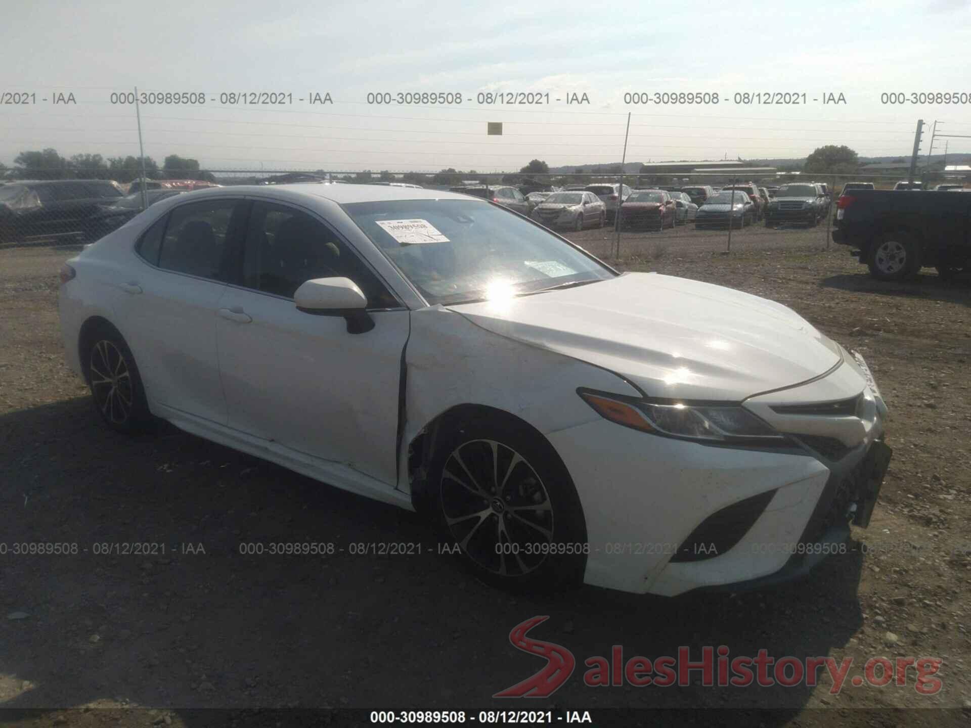 JTNB11HK0J3041659 2018 TOYOTA CAMRY