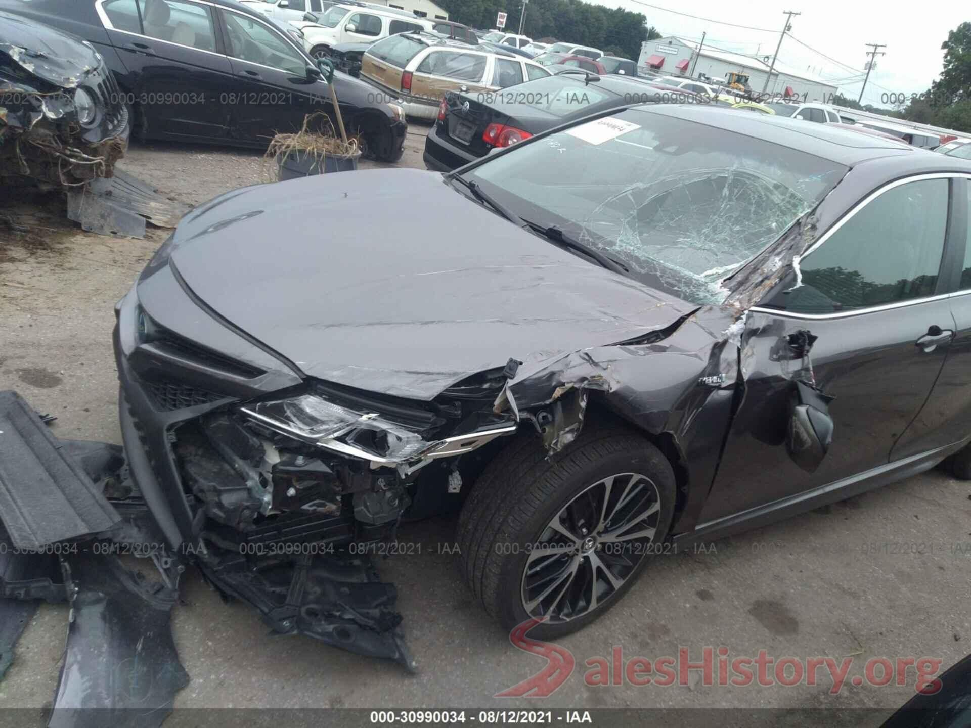 4T1B21HK6JU510728 2018 TOYOTA CAMRY