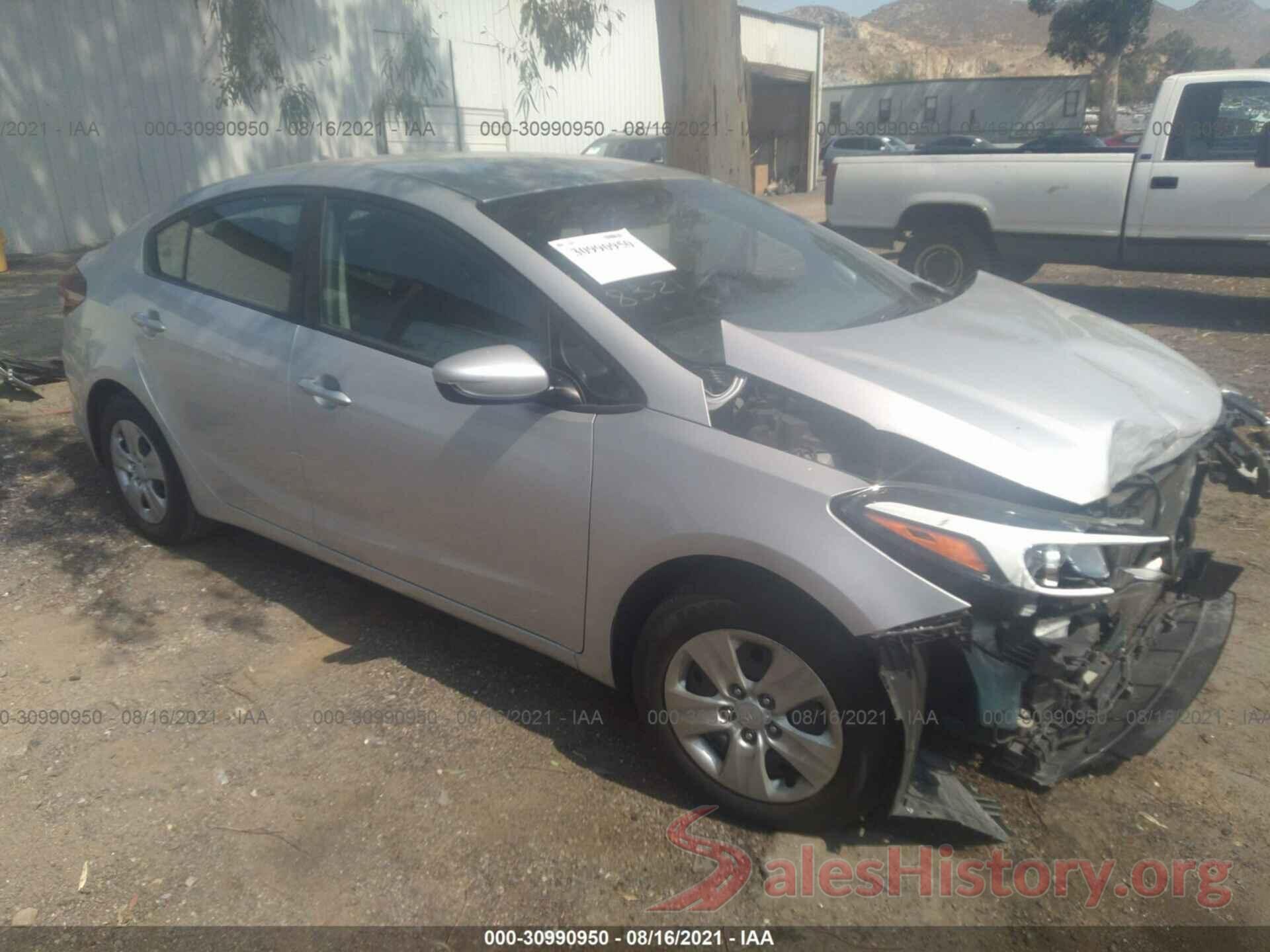 3KPFK4A76HE143898 2017 KIA FORTE