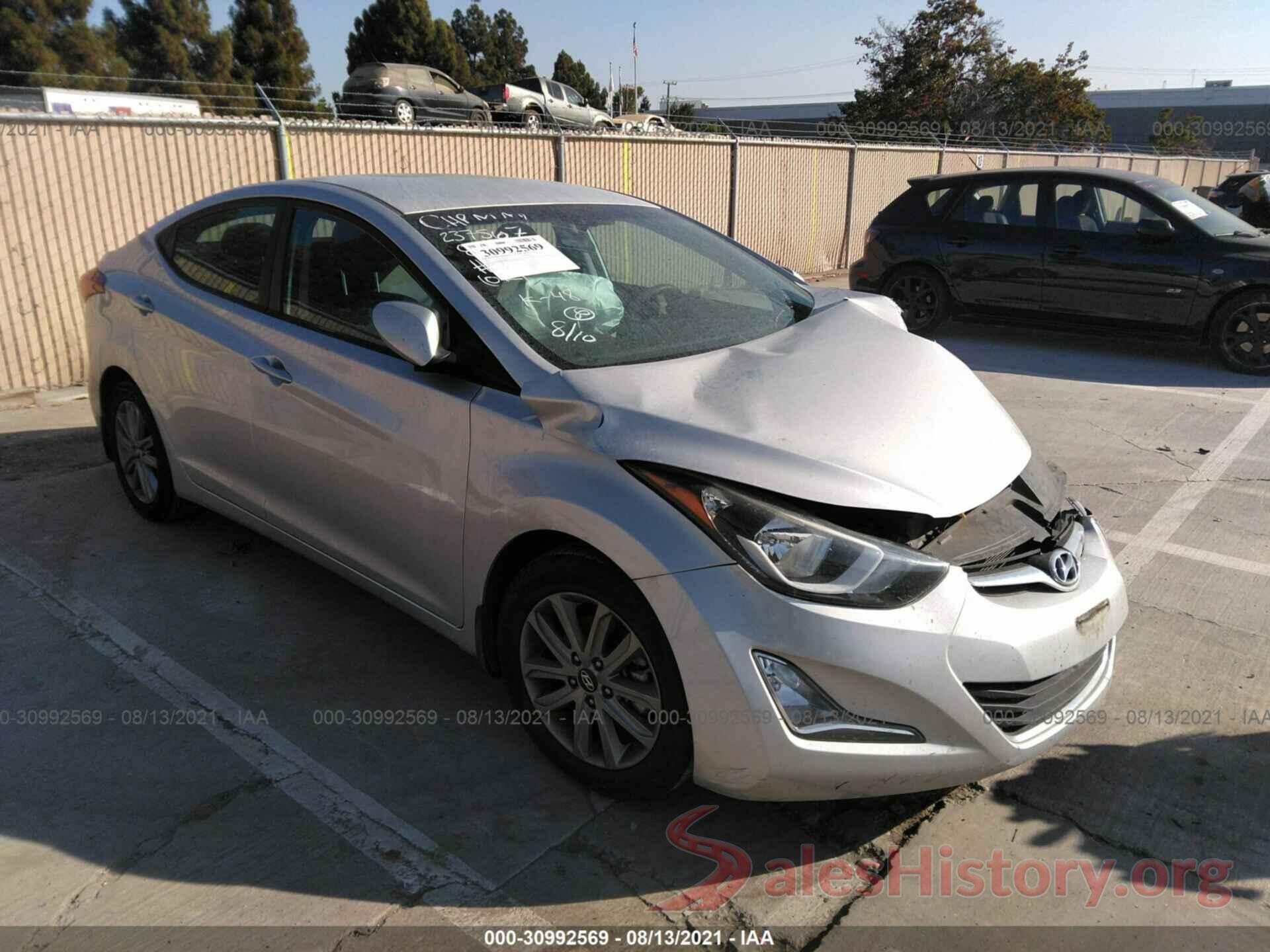 5NPDH4AE8GH704133 2016 HYUNDAI ELANTRA