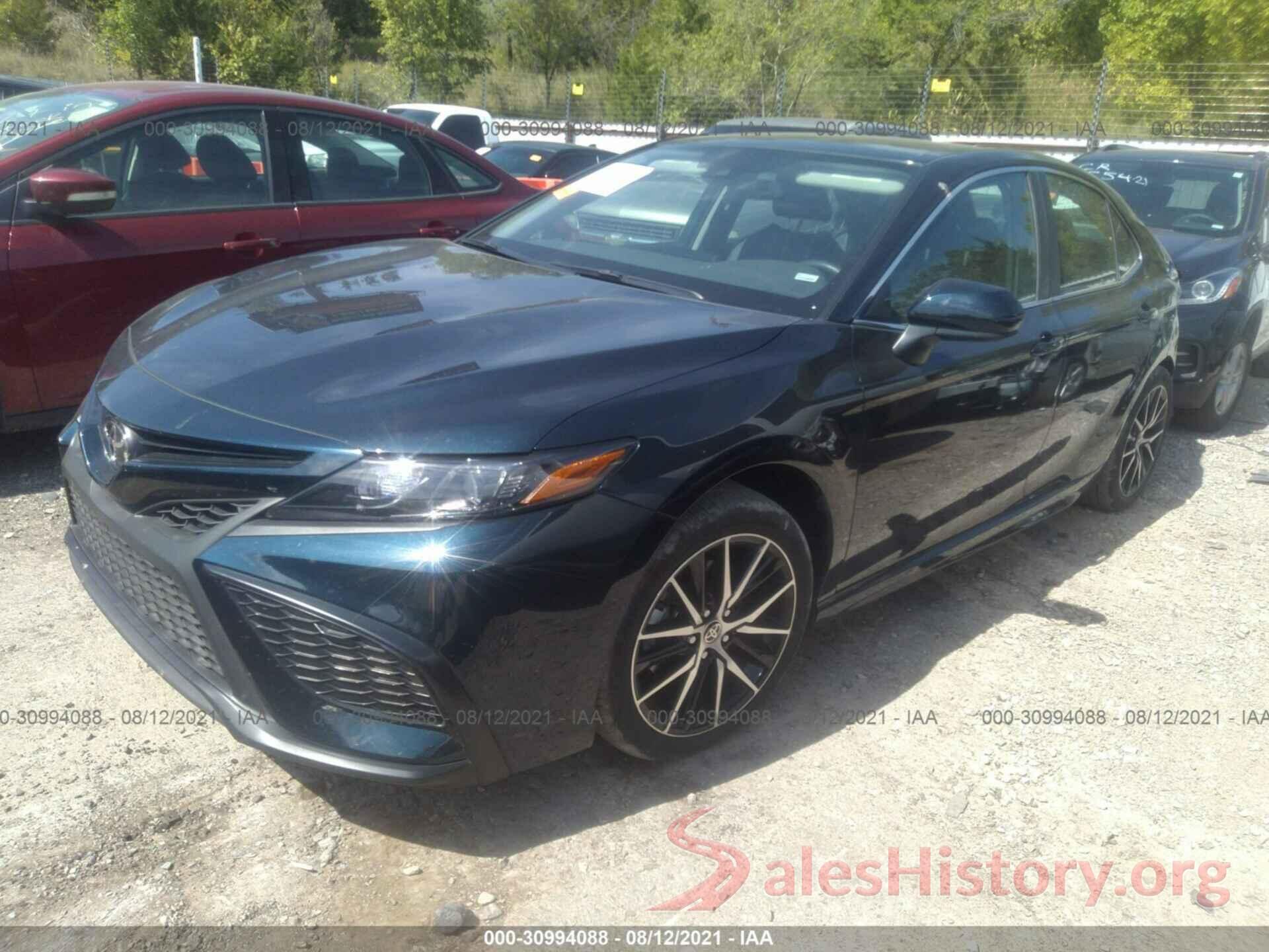 4T1G11AKXMU432087 2021 TOYOTA CAMRY