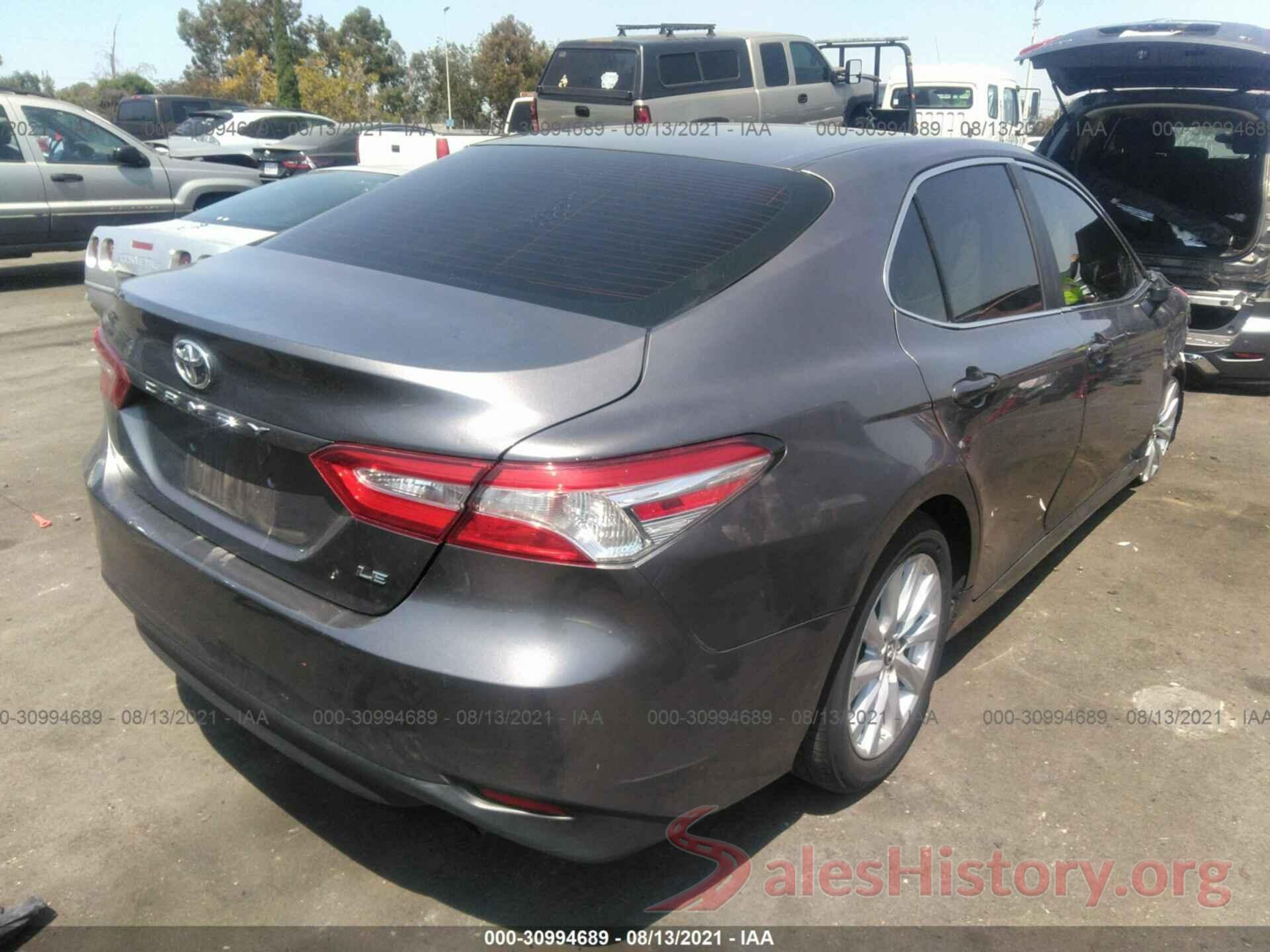 4T1B11HK7JU656820 2018 TOYOTA CAMRY