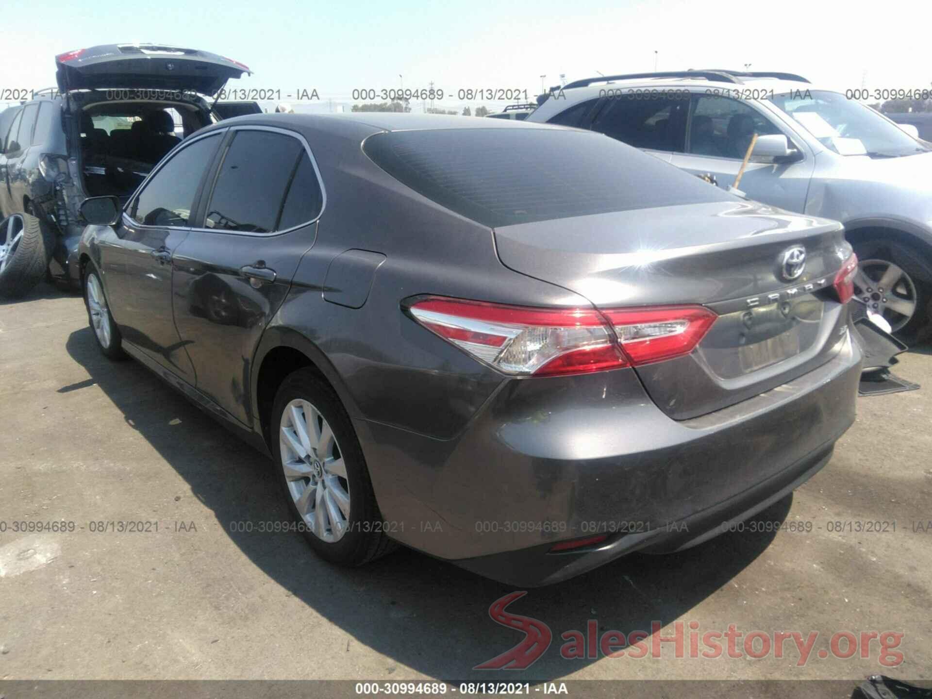 4T1B11HK7JU656820 2018 TOYOTA CAMRY