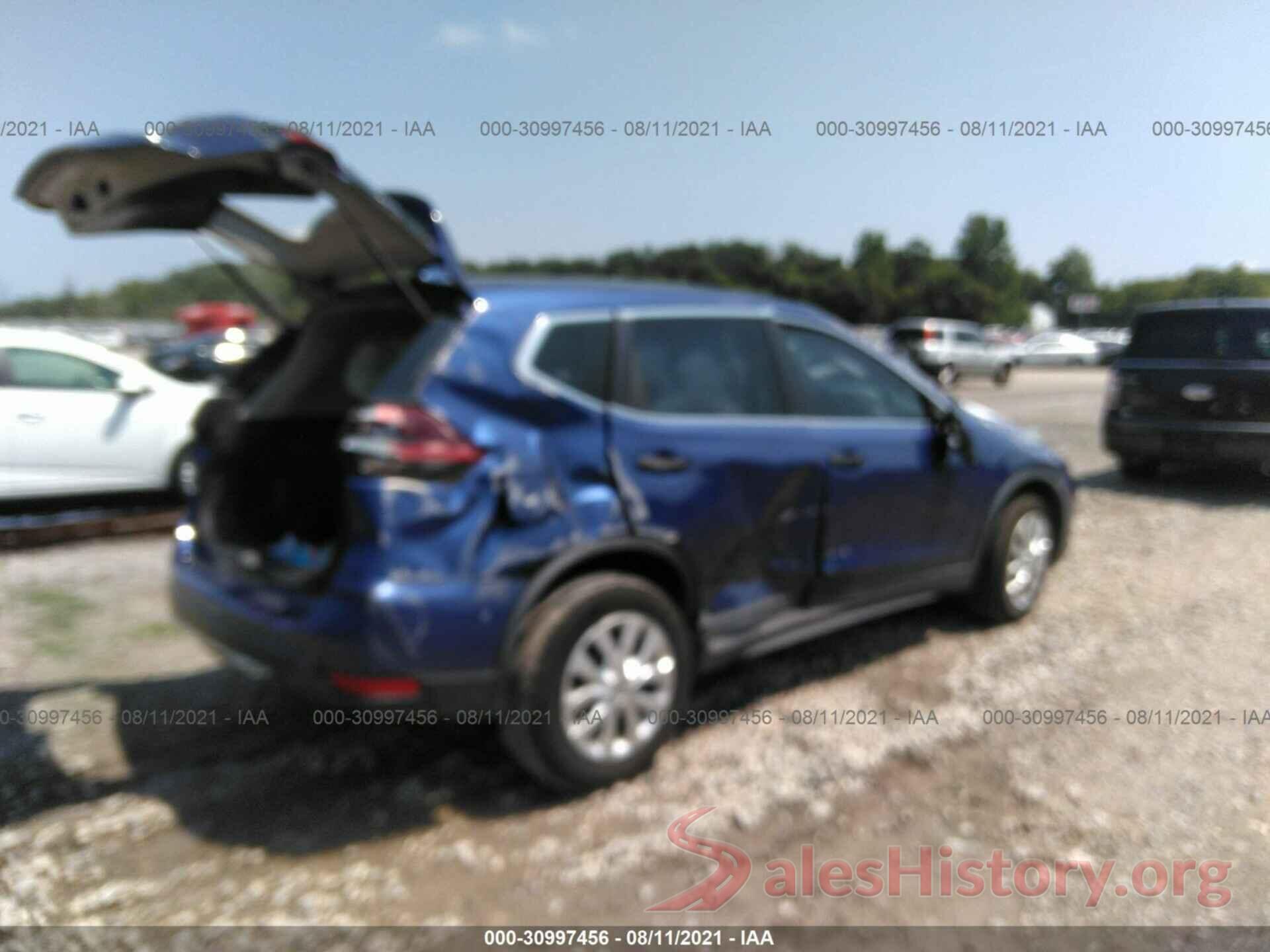 KNMAT2MV0JP547856 2018 NISSAN ROGUE