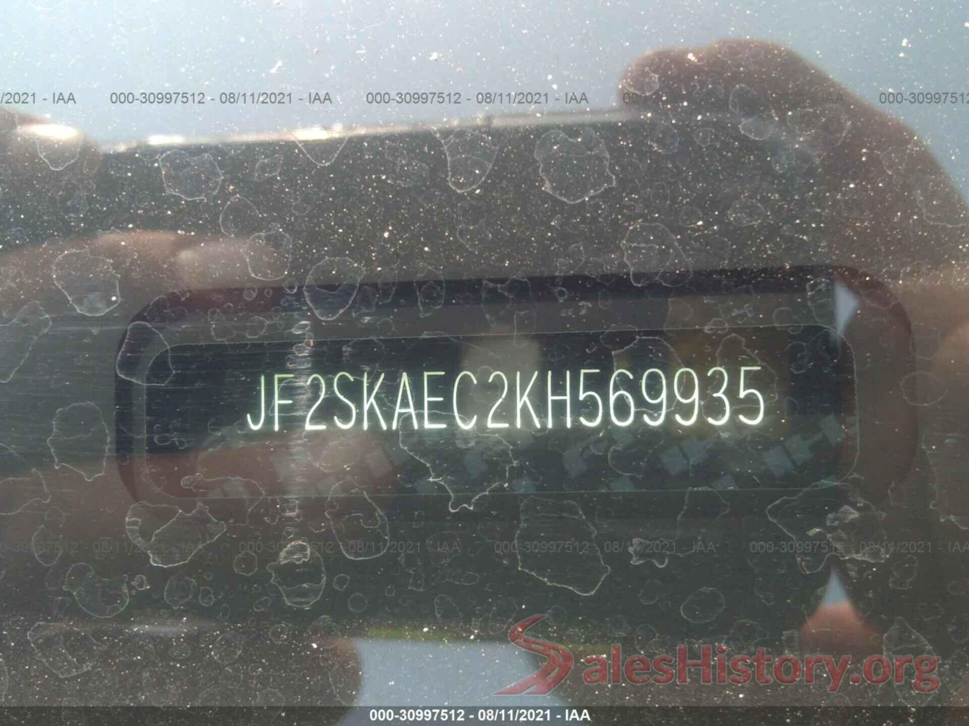 JF2SKAEC2KH569935 2019 SUBARU FORESTER