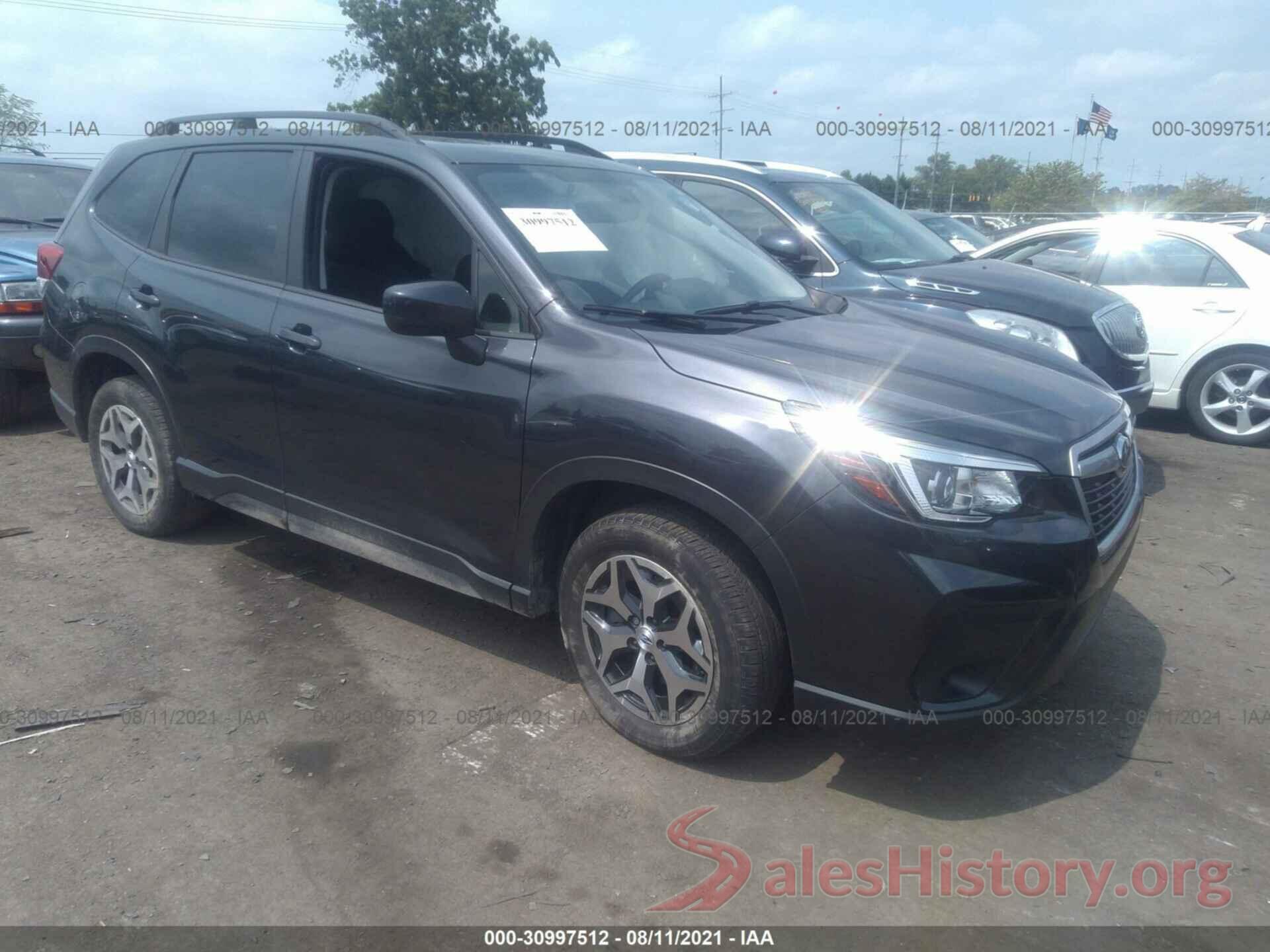 JF2SKAEC2KH569935 2019 SUBARU FORESTER