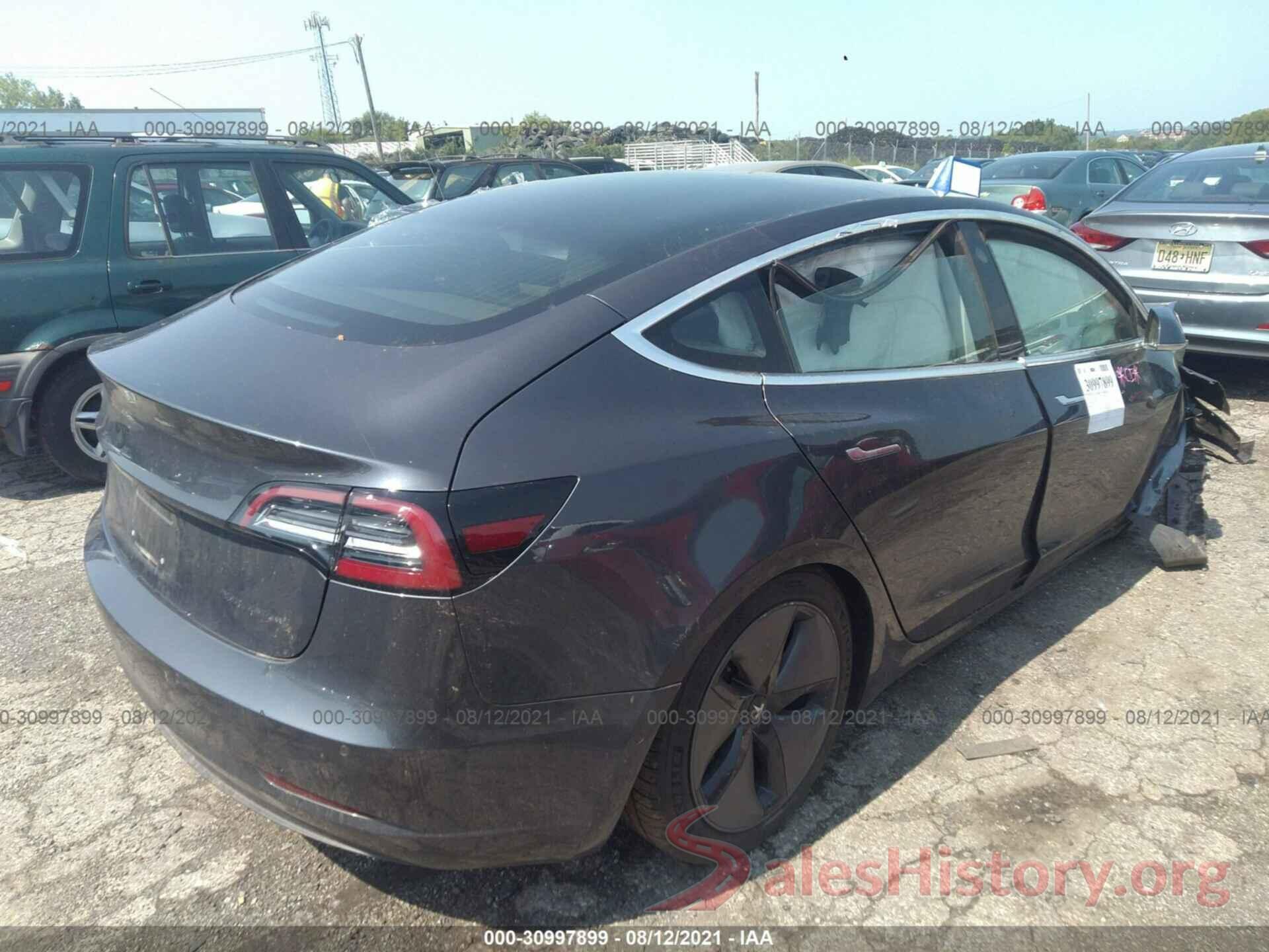 5YJ3E1EBXJF119272 2018 TESLA MODEL 3