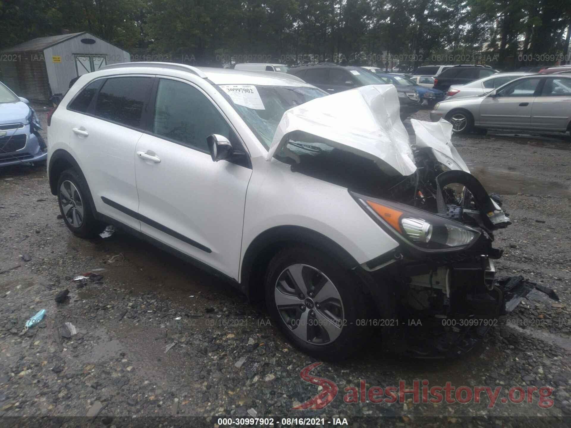 KNDCC3LC3H5069095 2017 KIA NIRO