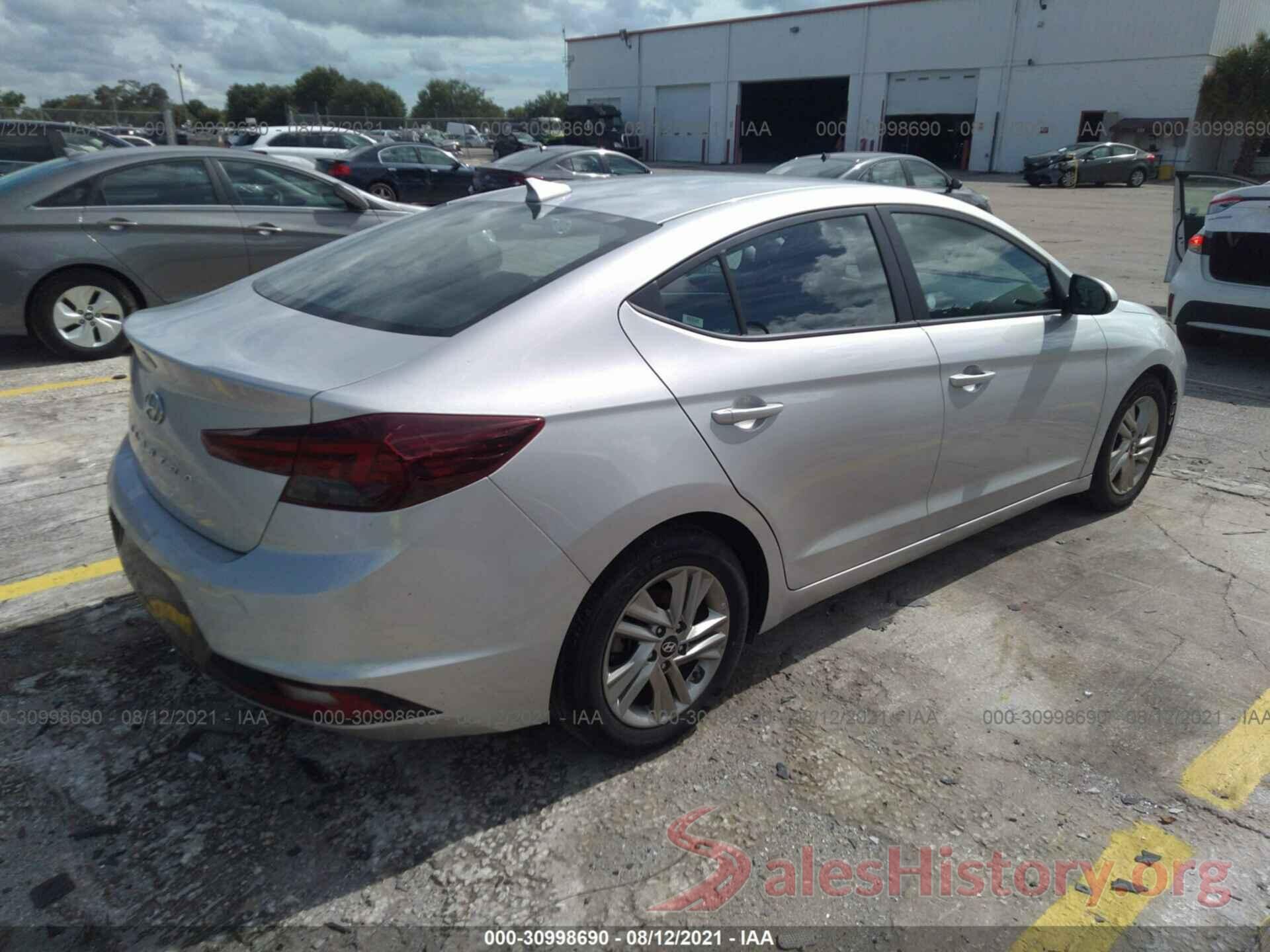 5NPD84LF8KH459011 2019 HYUNDAI ELANTRA