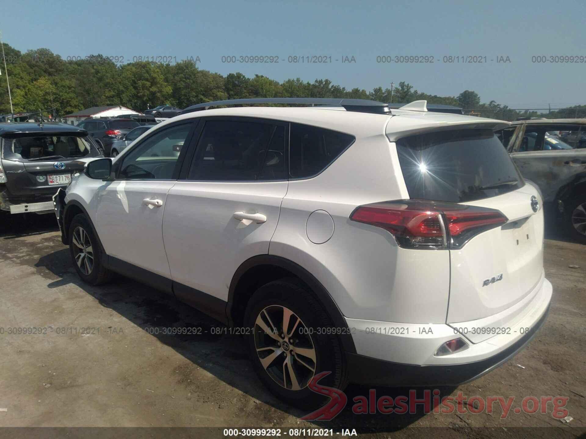 JTMRFREVXHJ714805 2017 TOYOTA RAV4