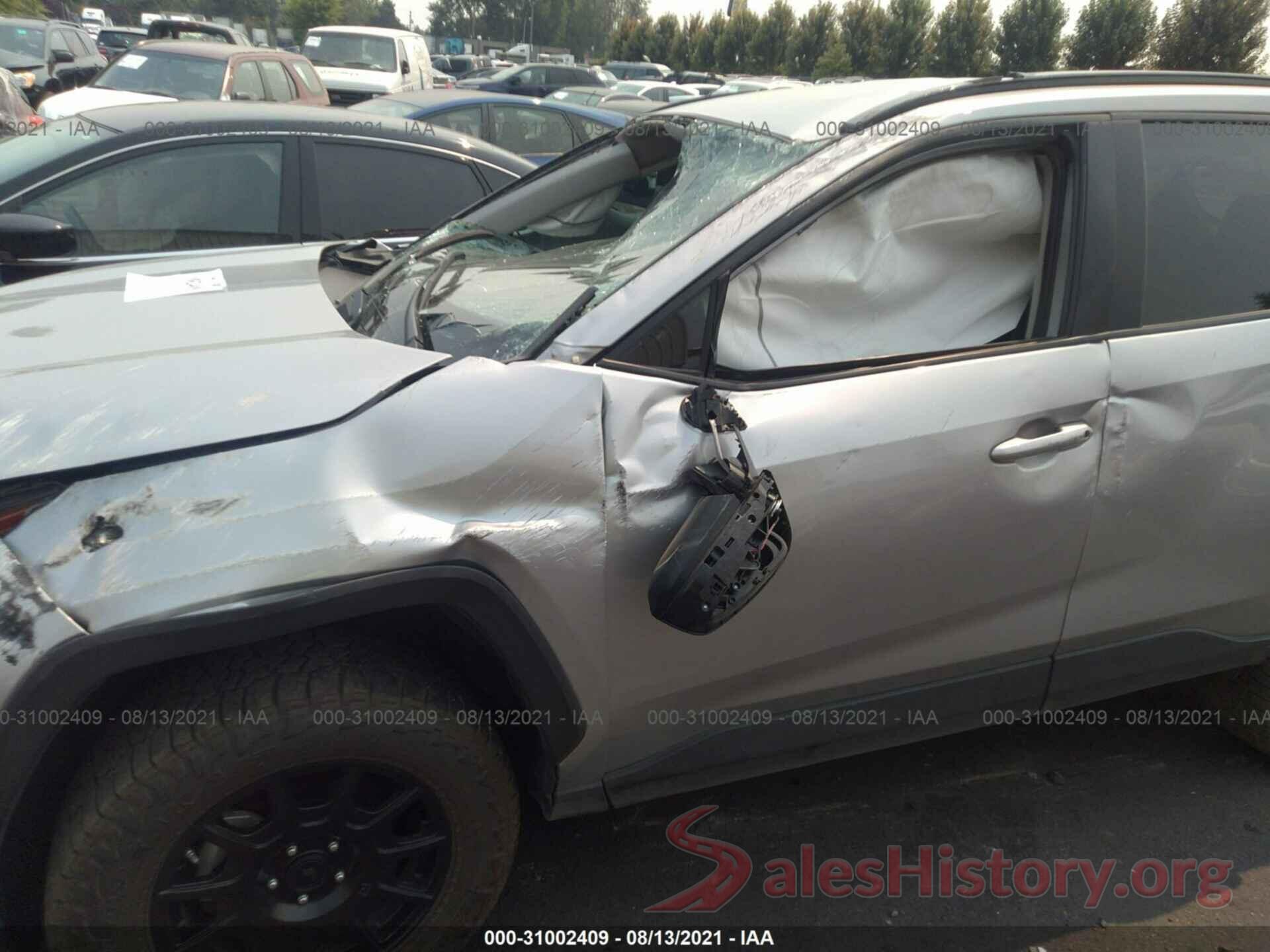 2T3F1RFV9KW057245 2019 TOYOTA RAV4