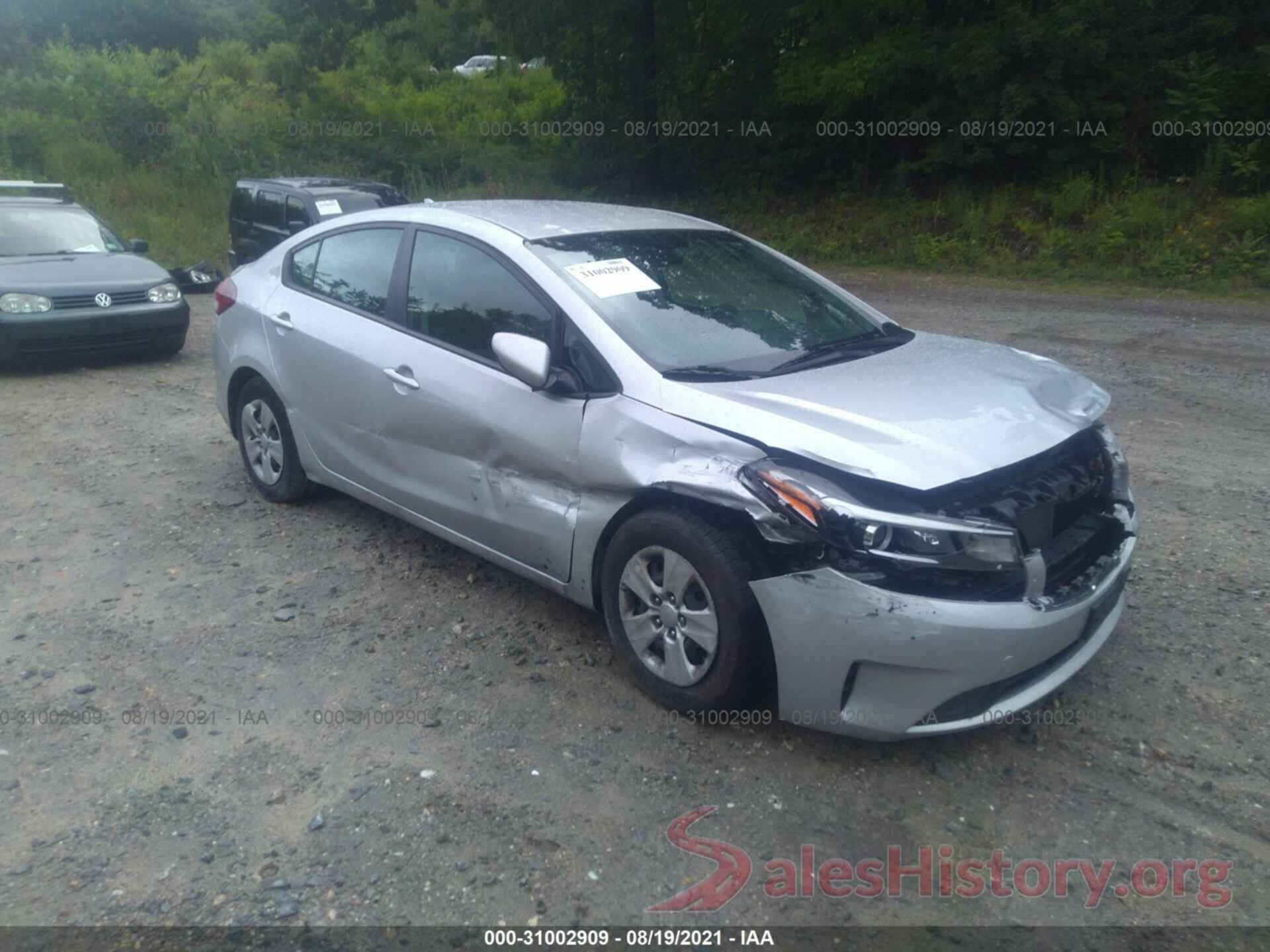 3KPFK4A7XJE167871 2018 KIA FORTE