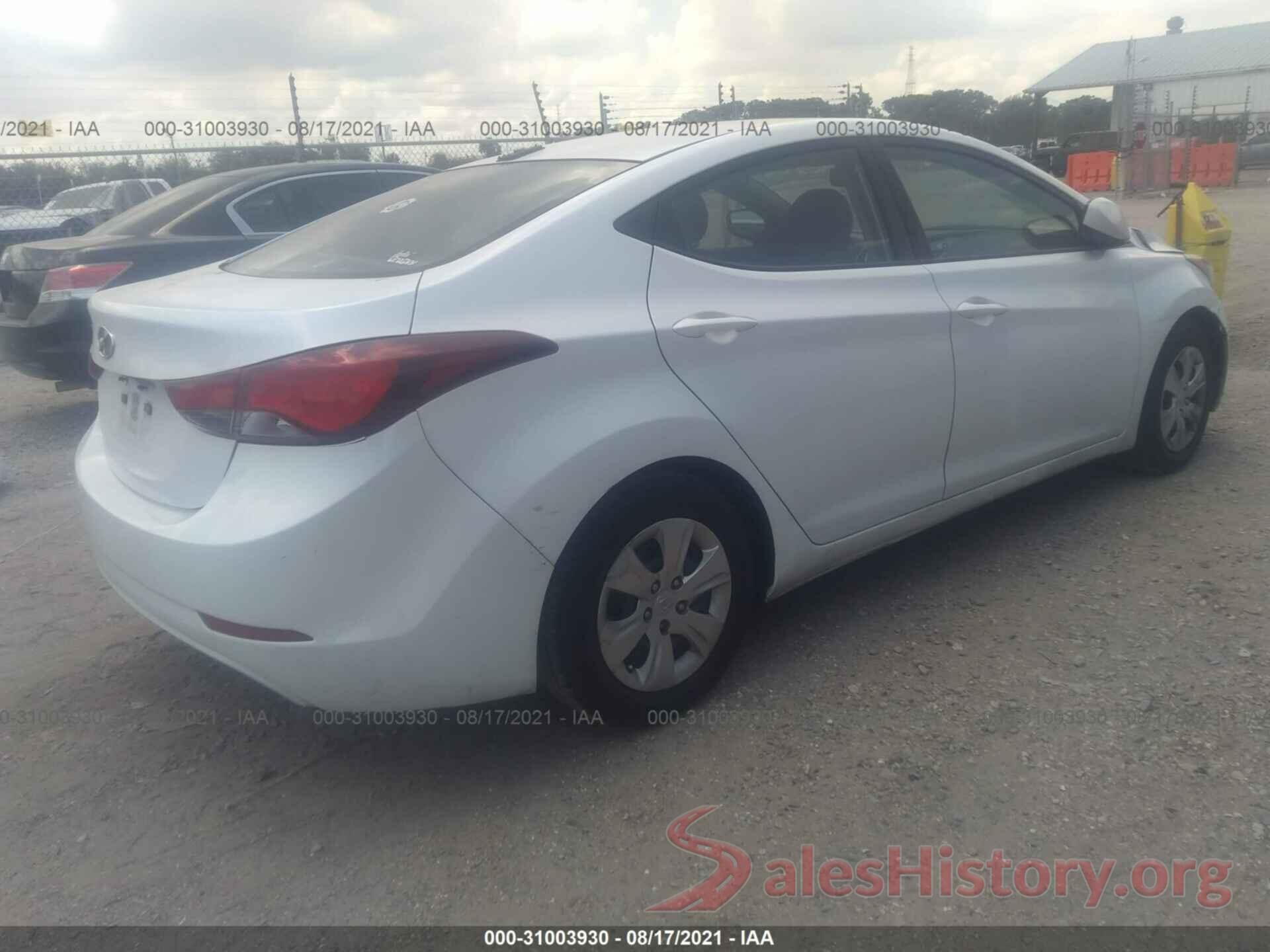 5NPDH4AE8GH721207 2016 HYUNDAI ELANTRA