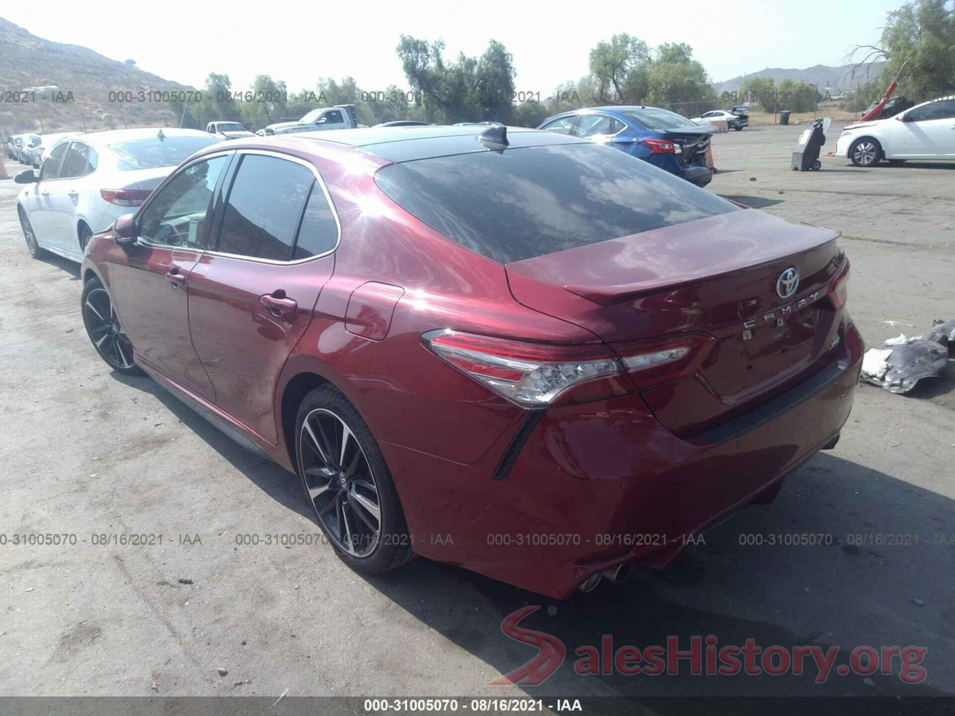 4T1BZ1HK9JU505261 2018 TOYOTA CAMRY