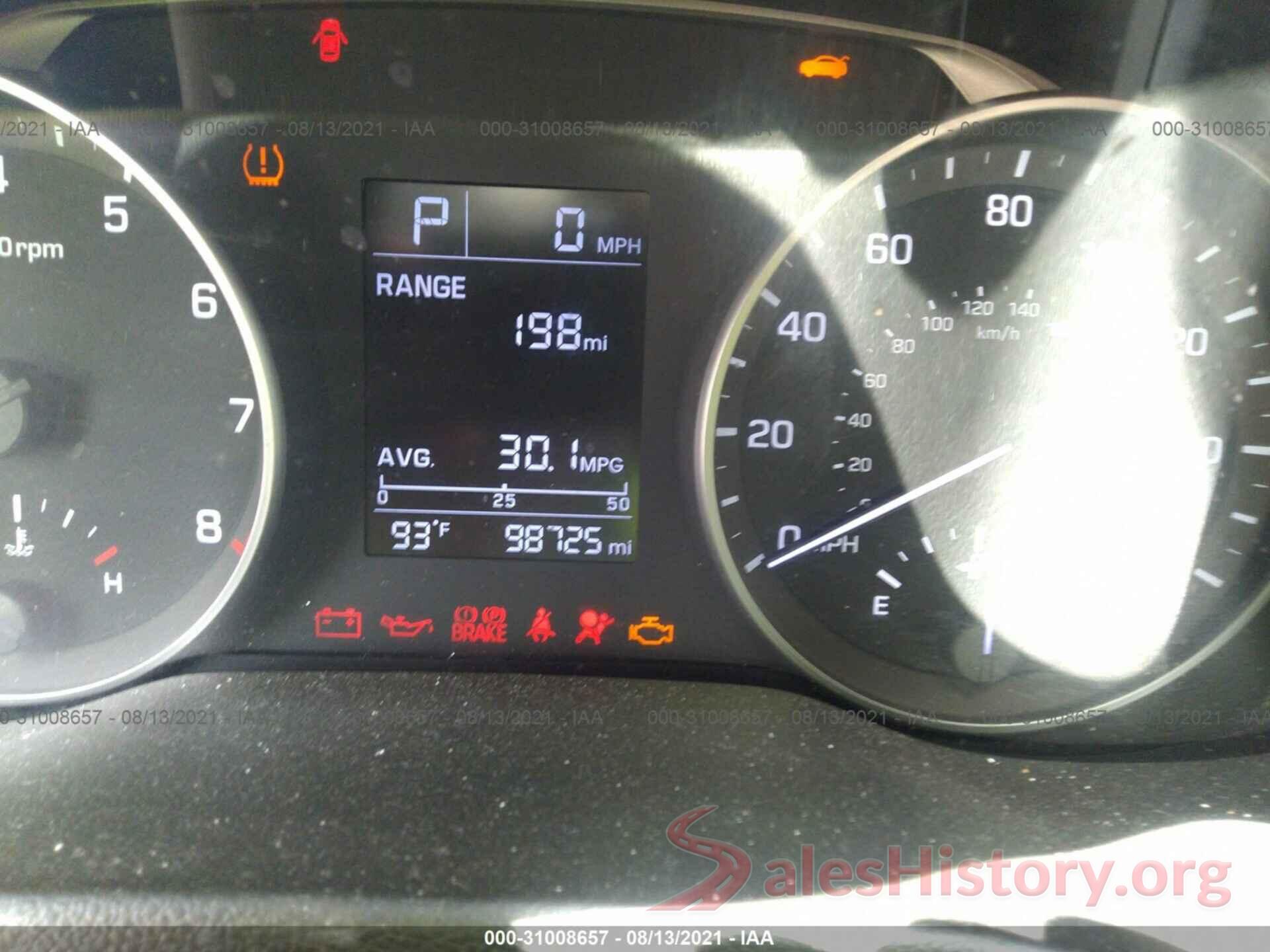 5NPD74LF8HH182811 2017 HYUNDAI ELANTRA