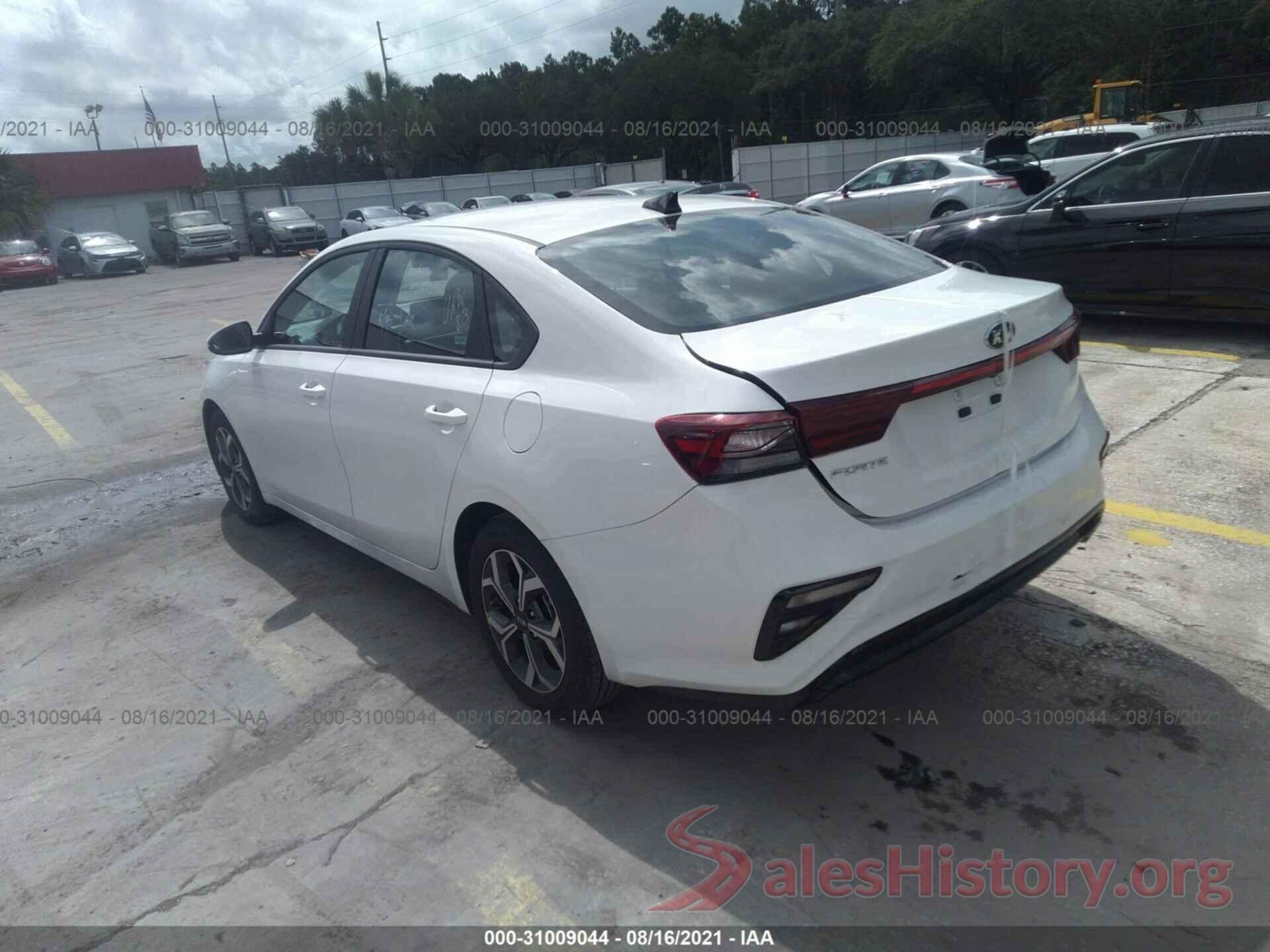 3KPF24AD8ME311556 2021 KIA FORTE