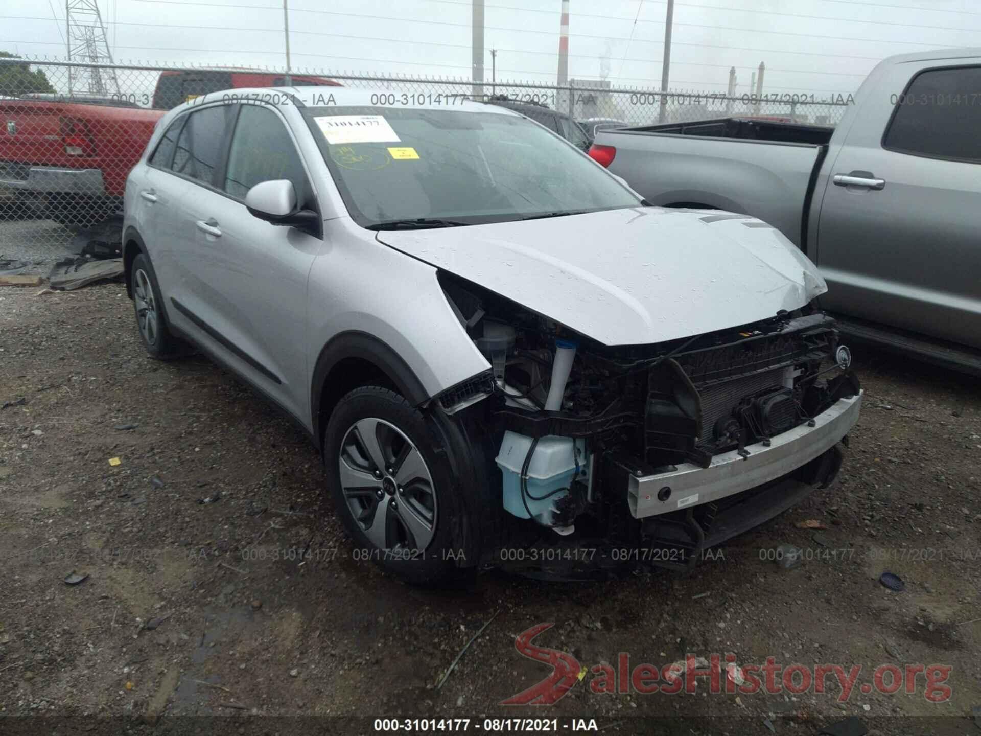 KNDCB3LC2K5220924 2019 KIA NIRO