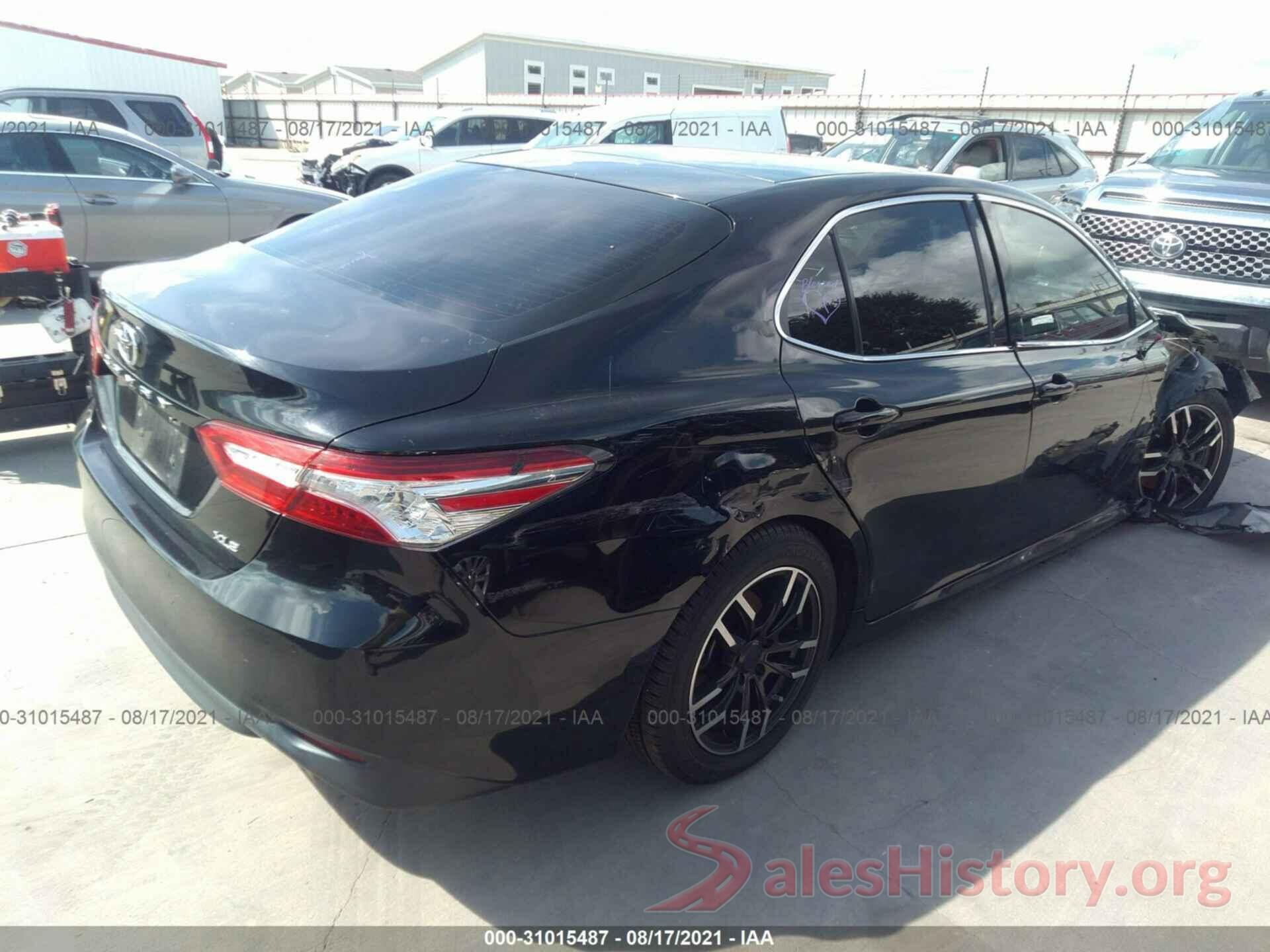 4T1B11HK5JU501330 2018 TOYOTA CAMRY