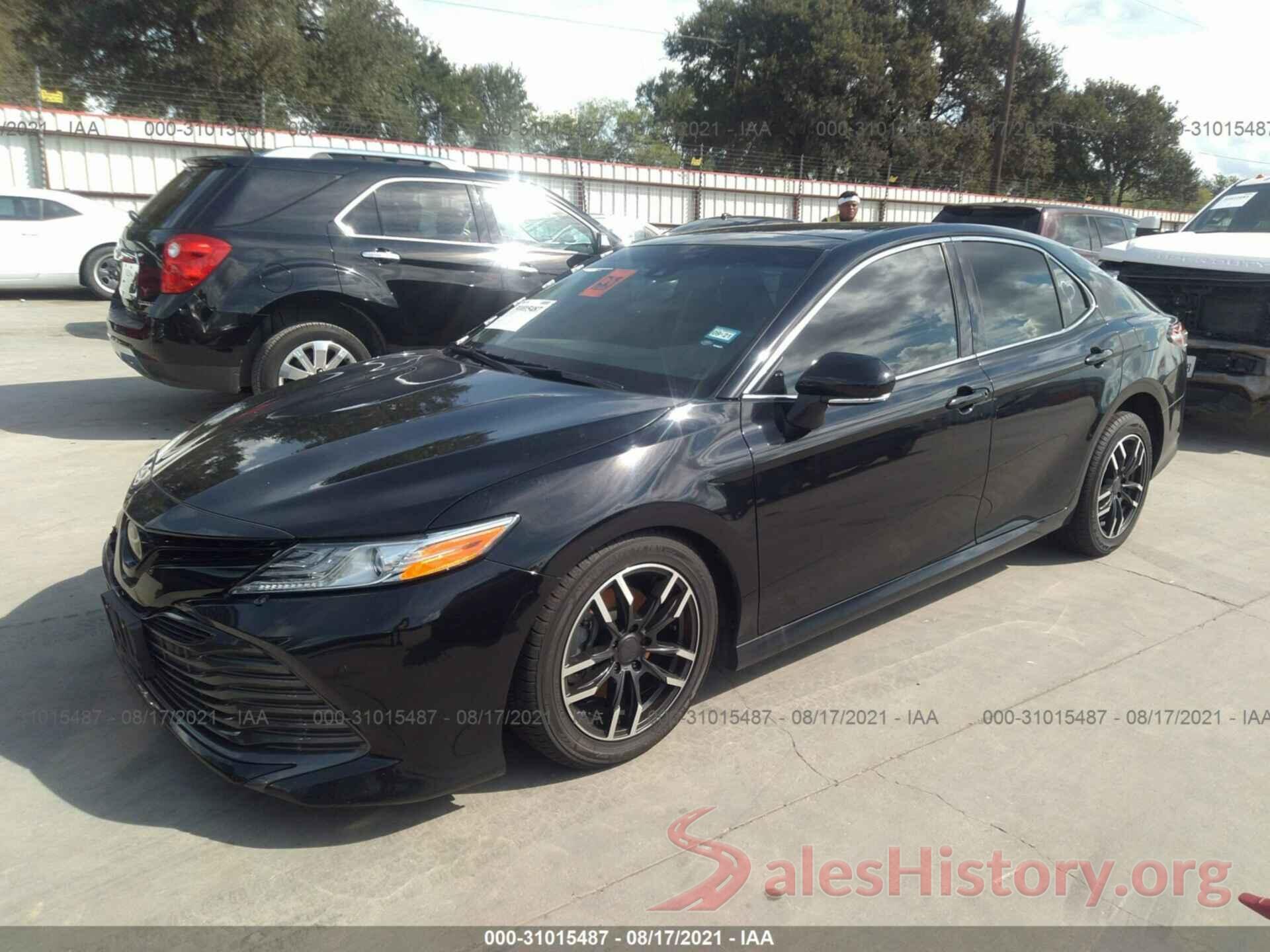 4T1B11HK5JU501330 2018 TOYOTA CAMRY