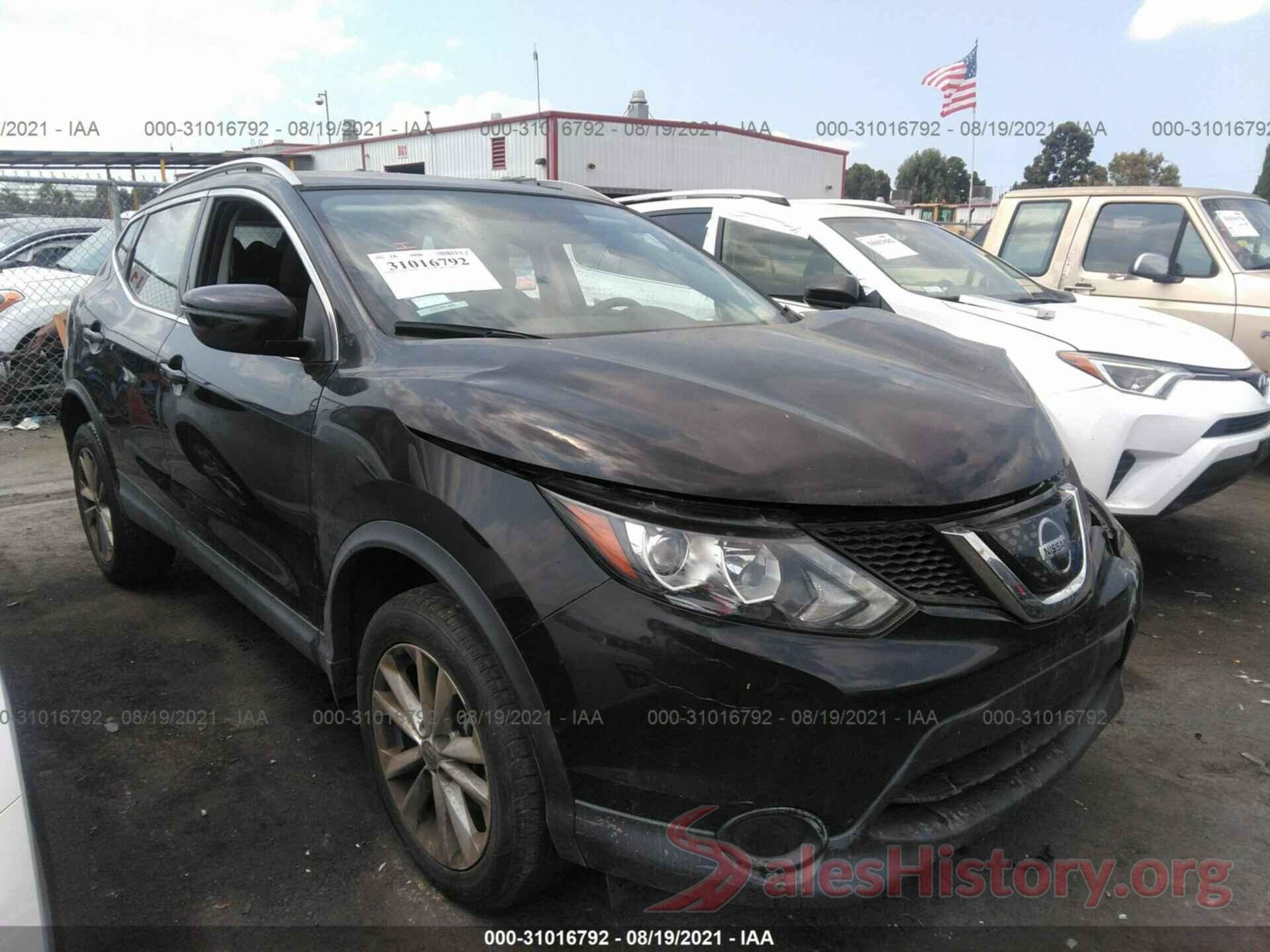 JN1BJ1CP9JW183324 2018 NISSAN ROGUE SPORT