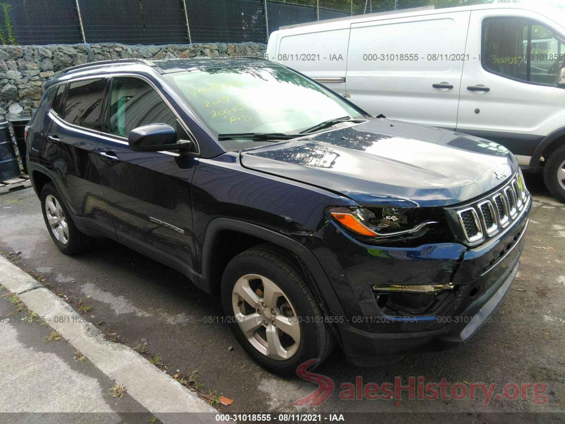 3C4NJDBB2KT684158 2019 JEEP COMPASS