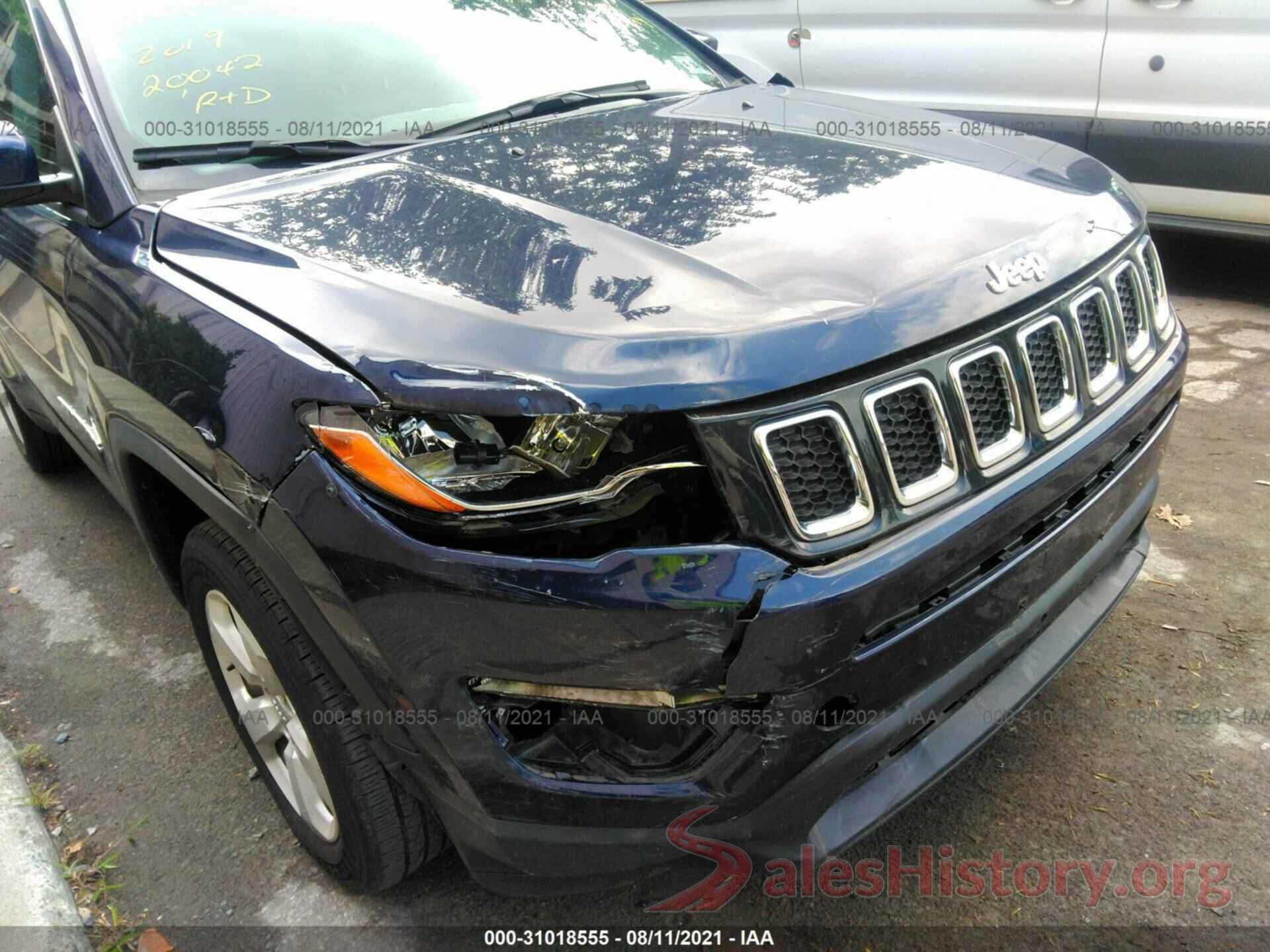 3C4NJDBB2KT684158 2019 JEEP COMPASS