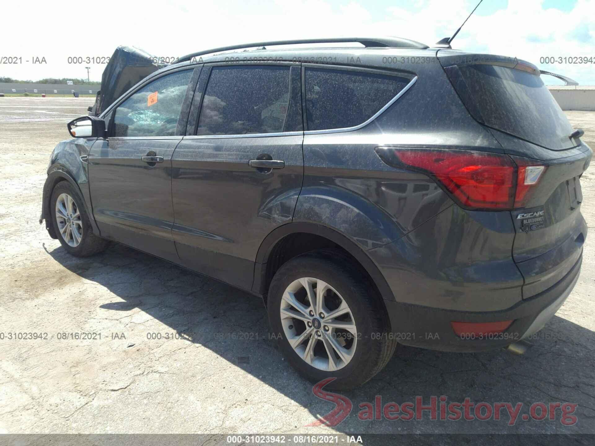 1FMCU0HDXKUB66056 2019 FORD ESCAPE