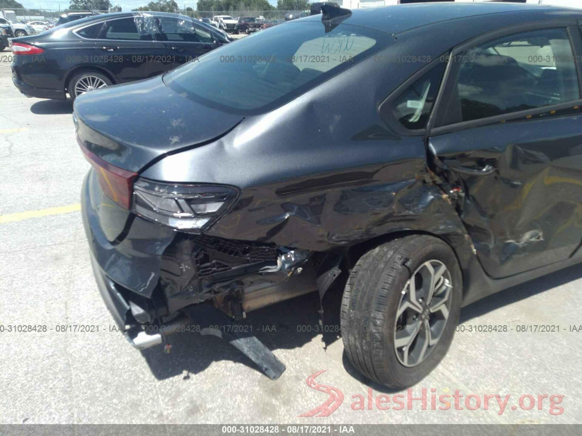 3KPF24ADXME308576 2021 KIA FORTE